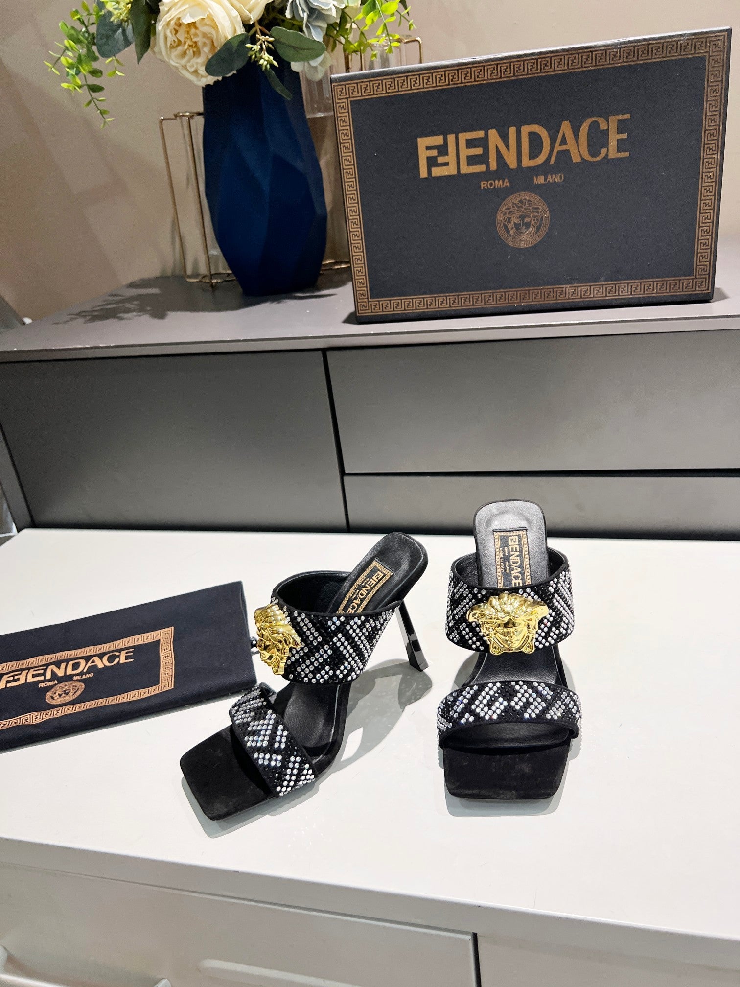 Luxury Shoes - FED - 512