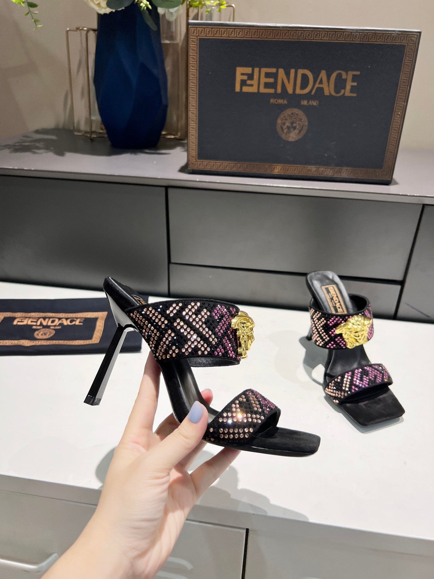 Luxury Shoes - FED - 510