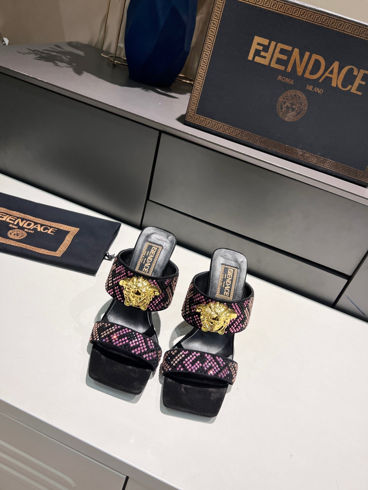 Luxury Shoes - FED - 510