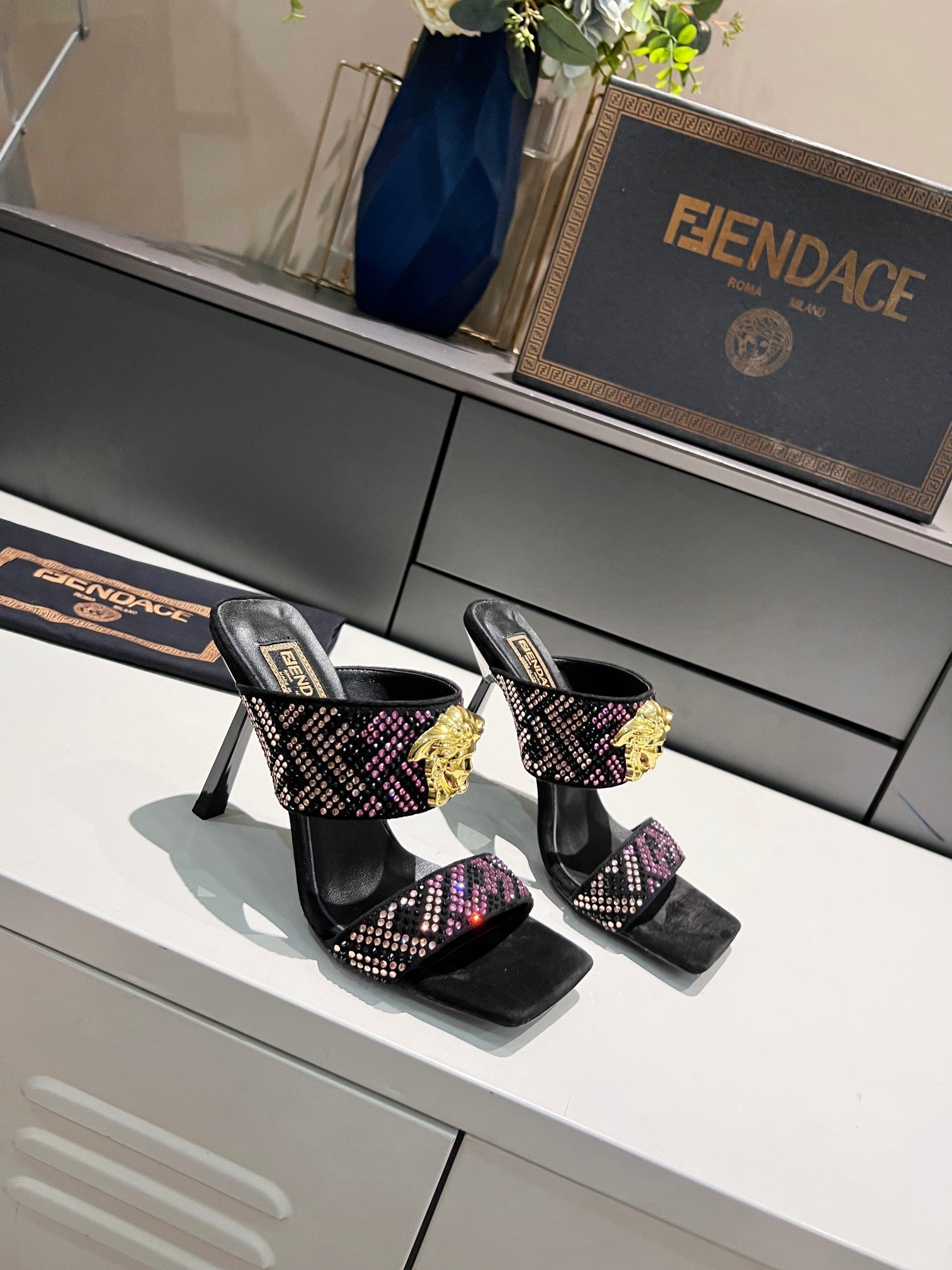 Luxury Shoes - FED - 510