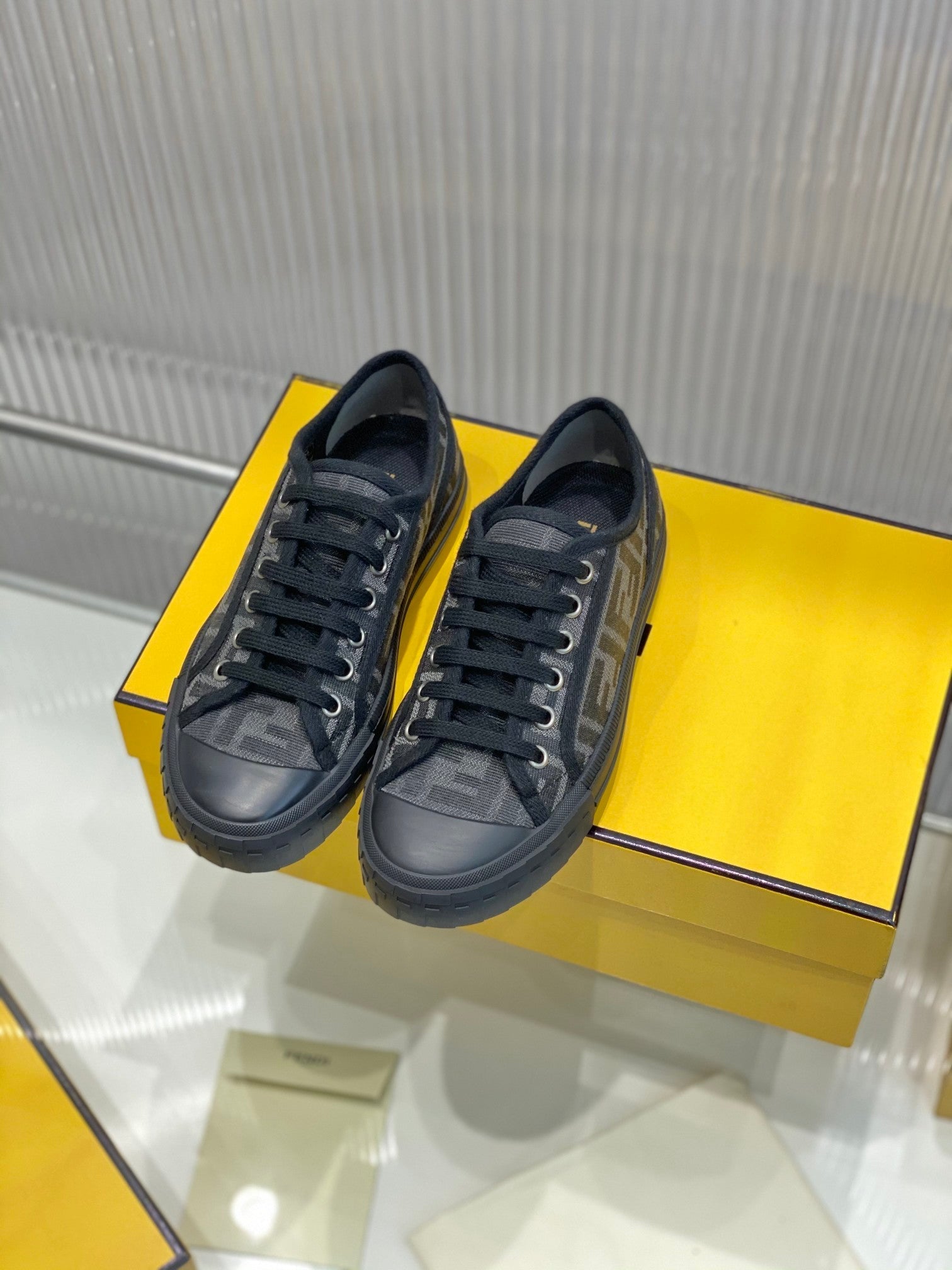 Luxury Shoes - FED - 508