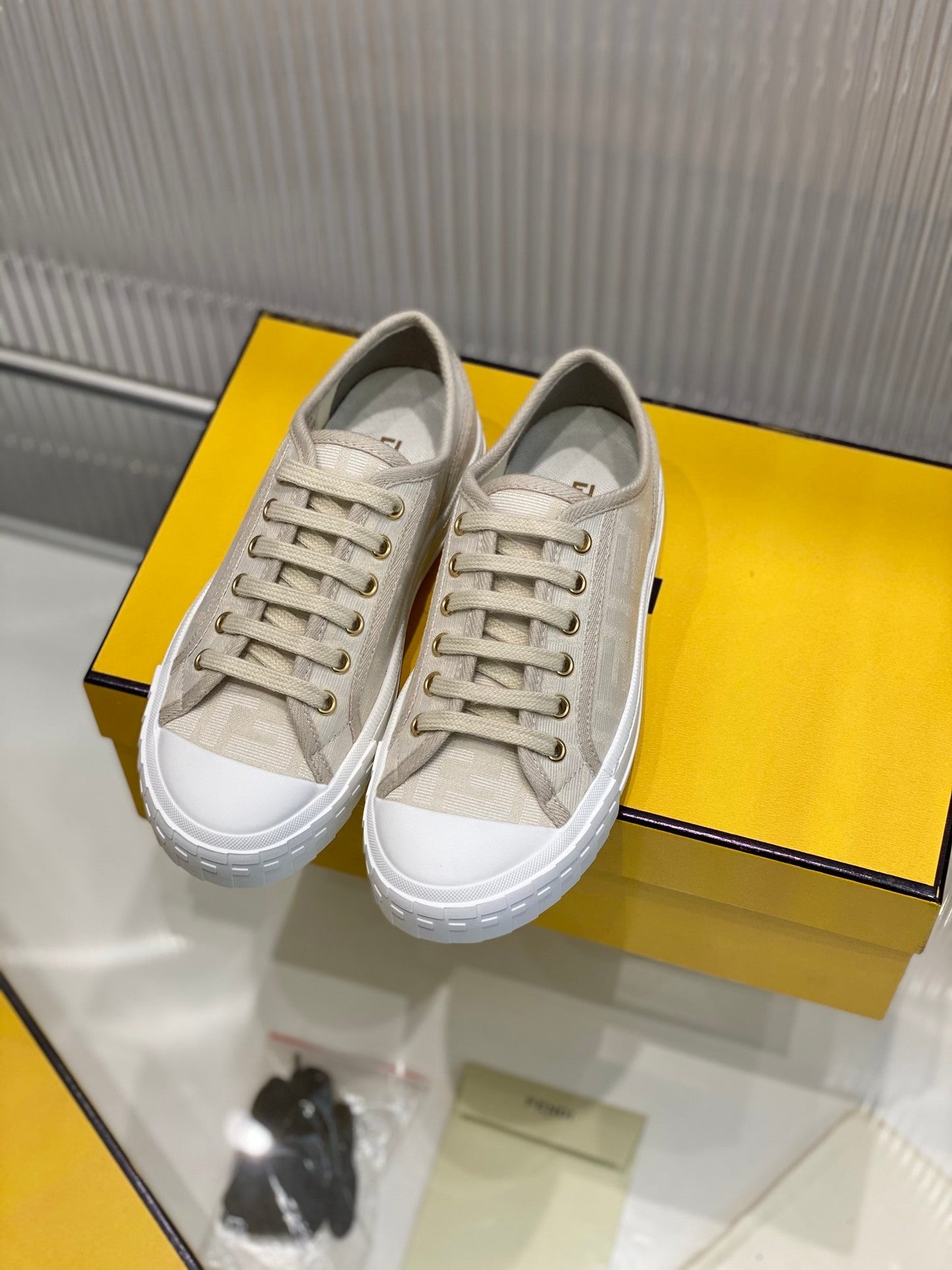 Luxury Shoes - FED - 507