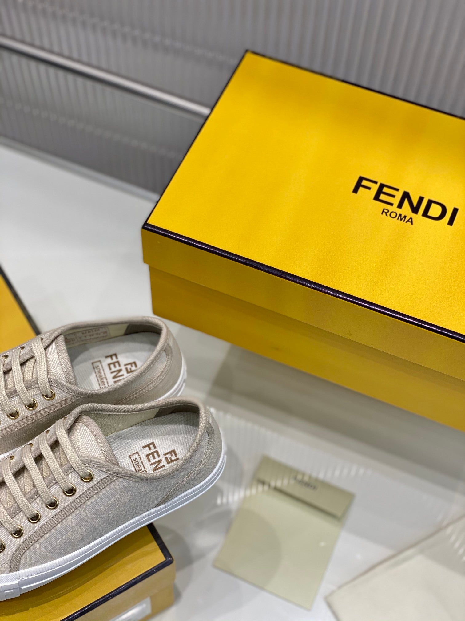 Luxury Shoes - FED - 507