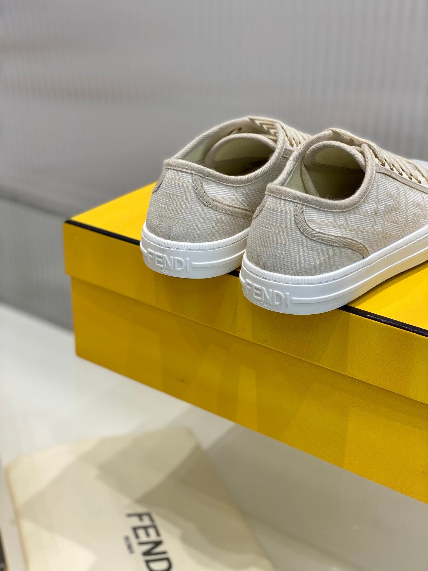 Luxury Shoes - FED - 507