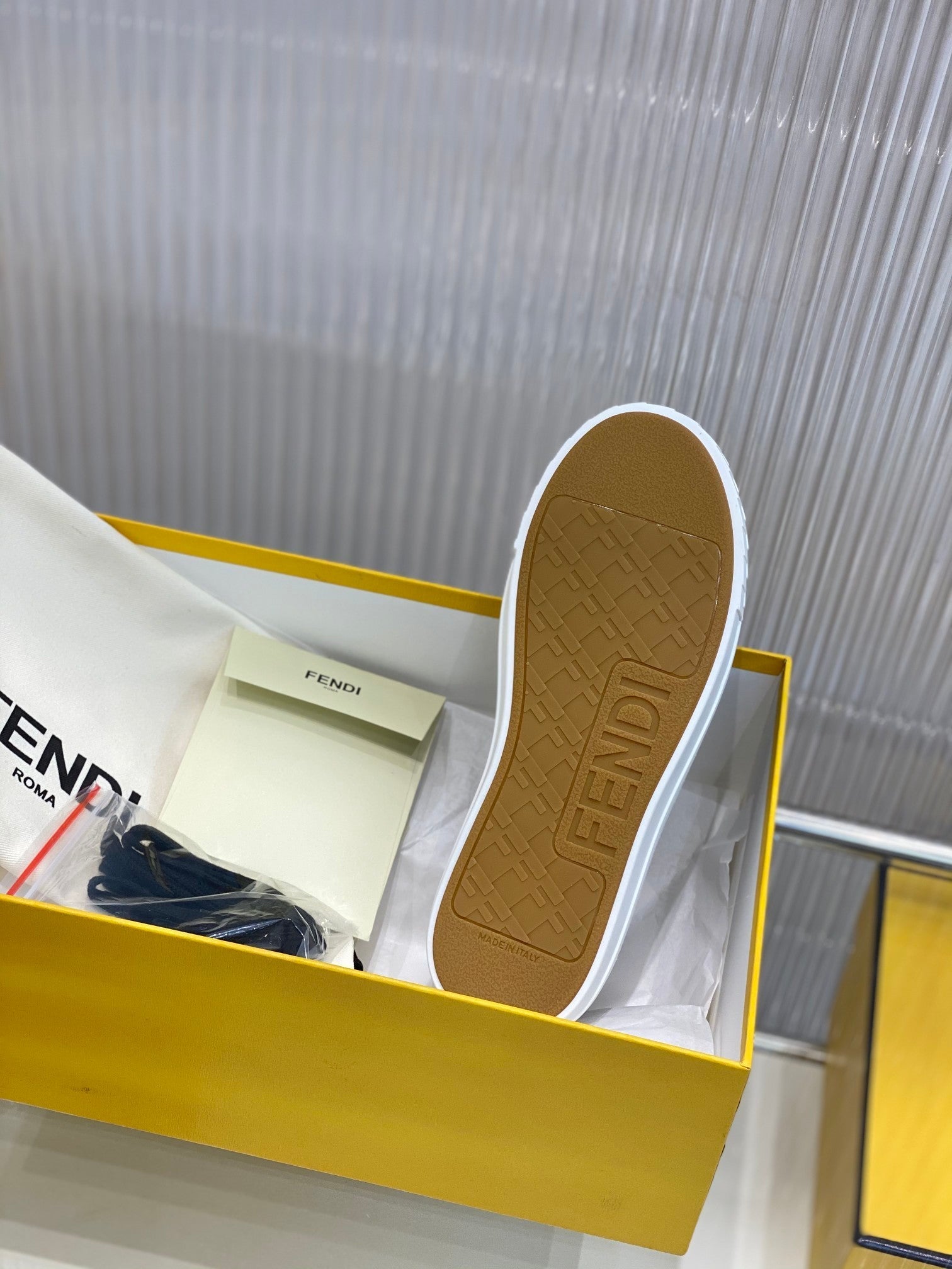 Luxury Shoes - FED - 506