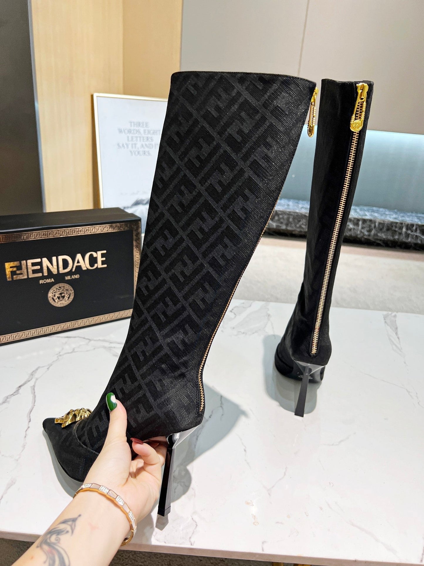 Luxury Shoes - FED - 388