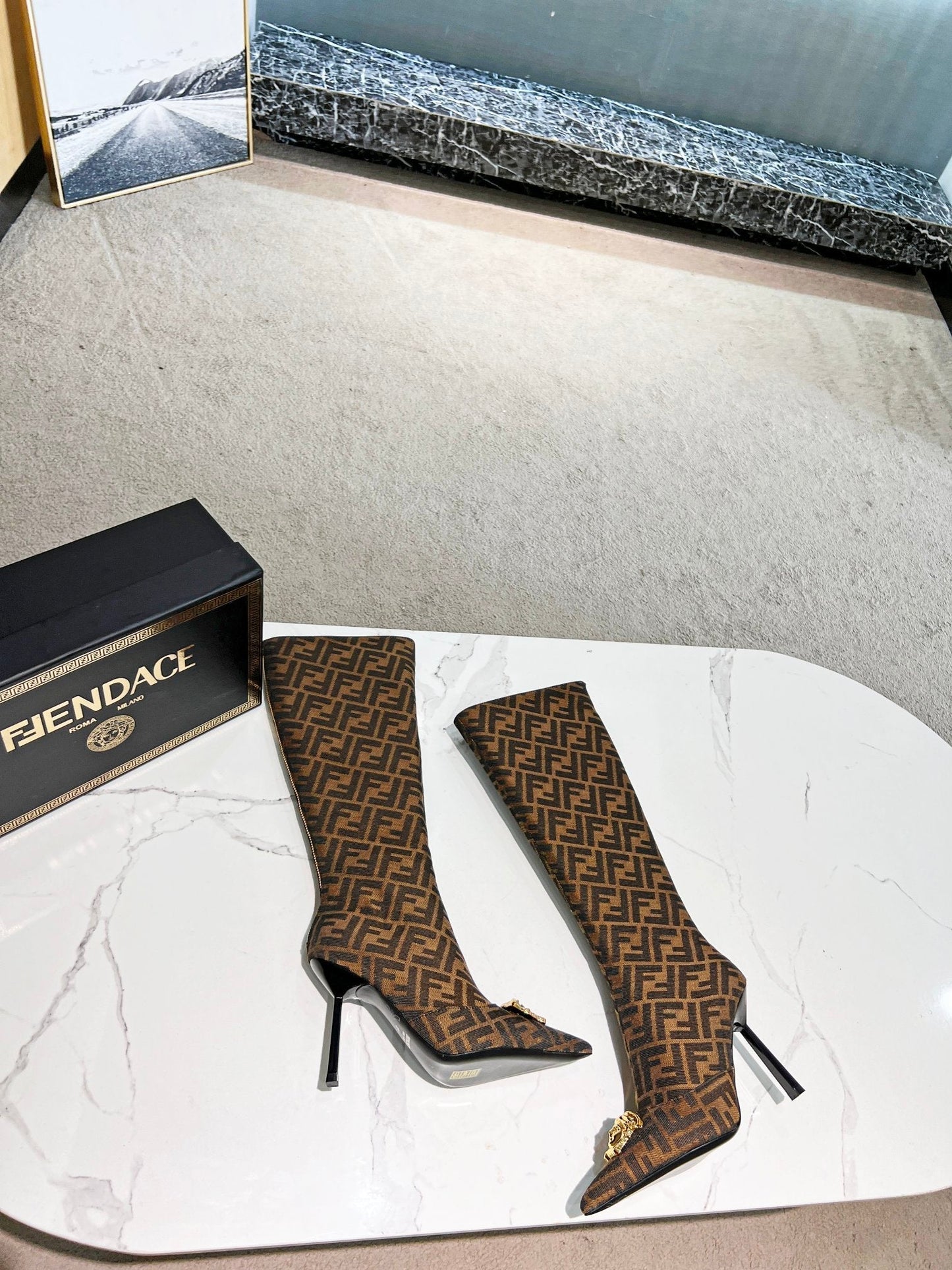 Luxury Shoes - FED - 390