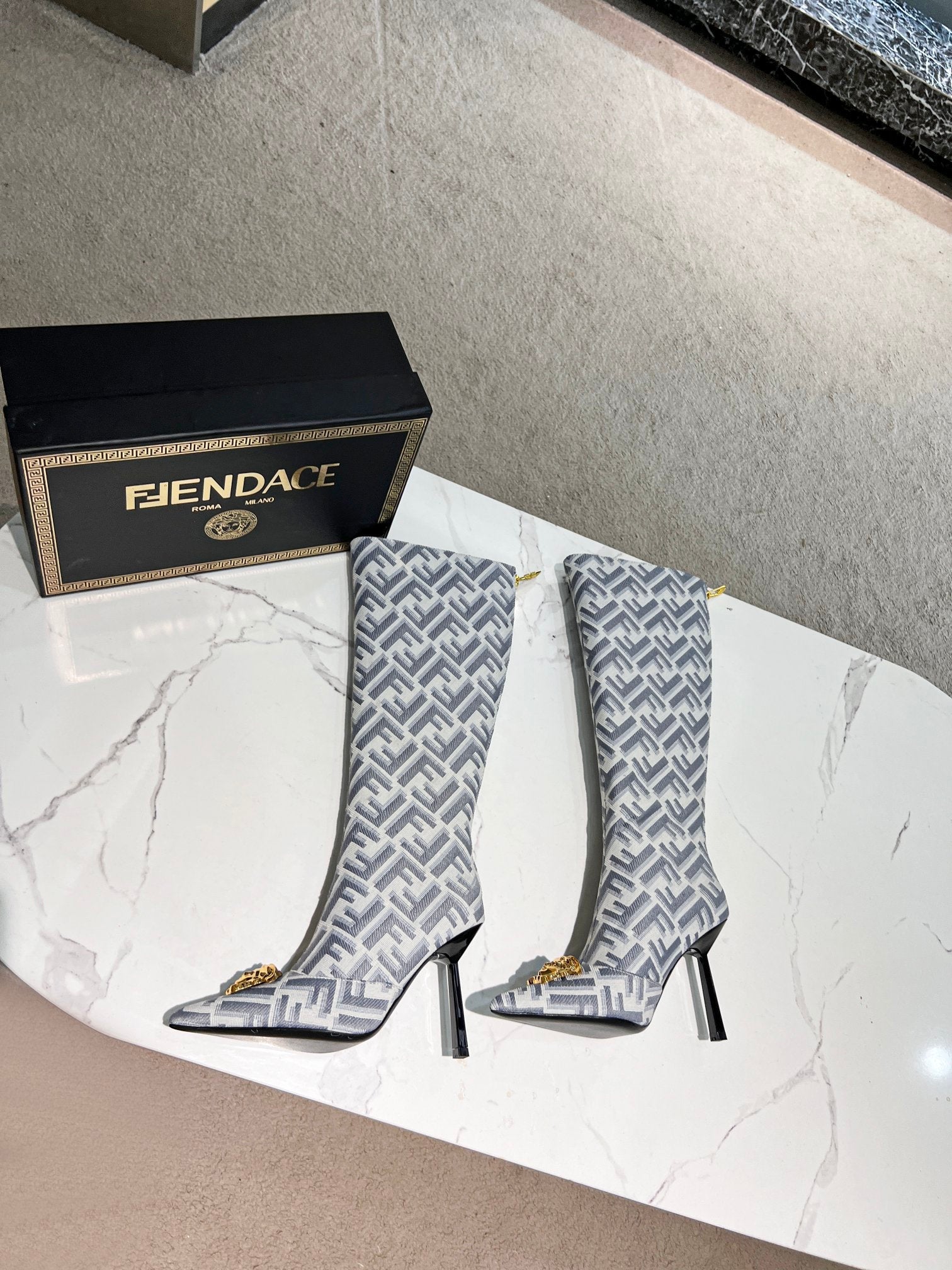 Luxury Shoes - FED - 389