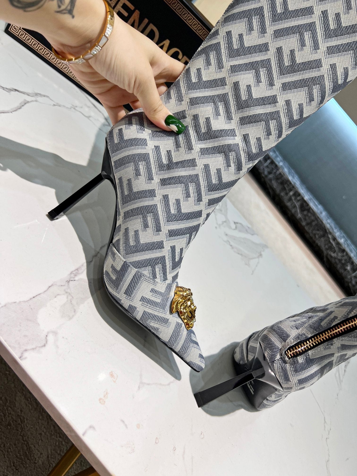 Luxury Shoes - FED - 389