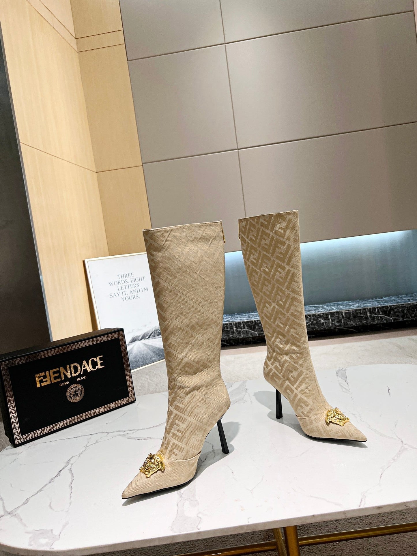 Luxury Shoes - FED - 391