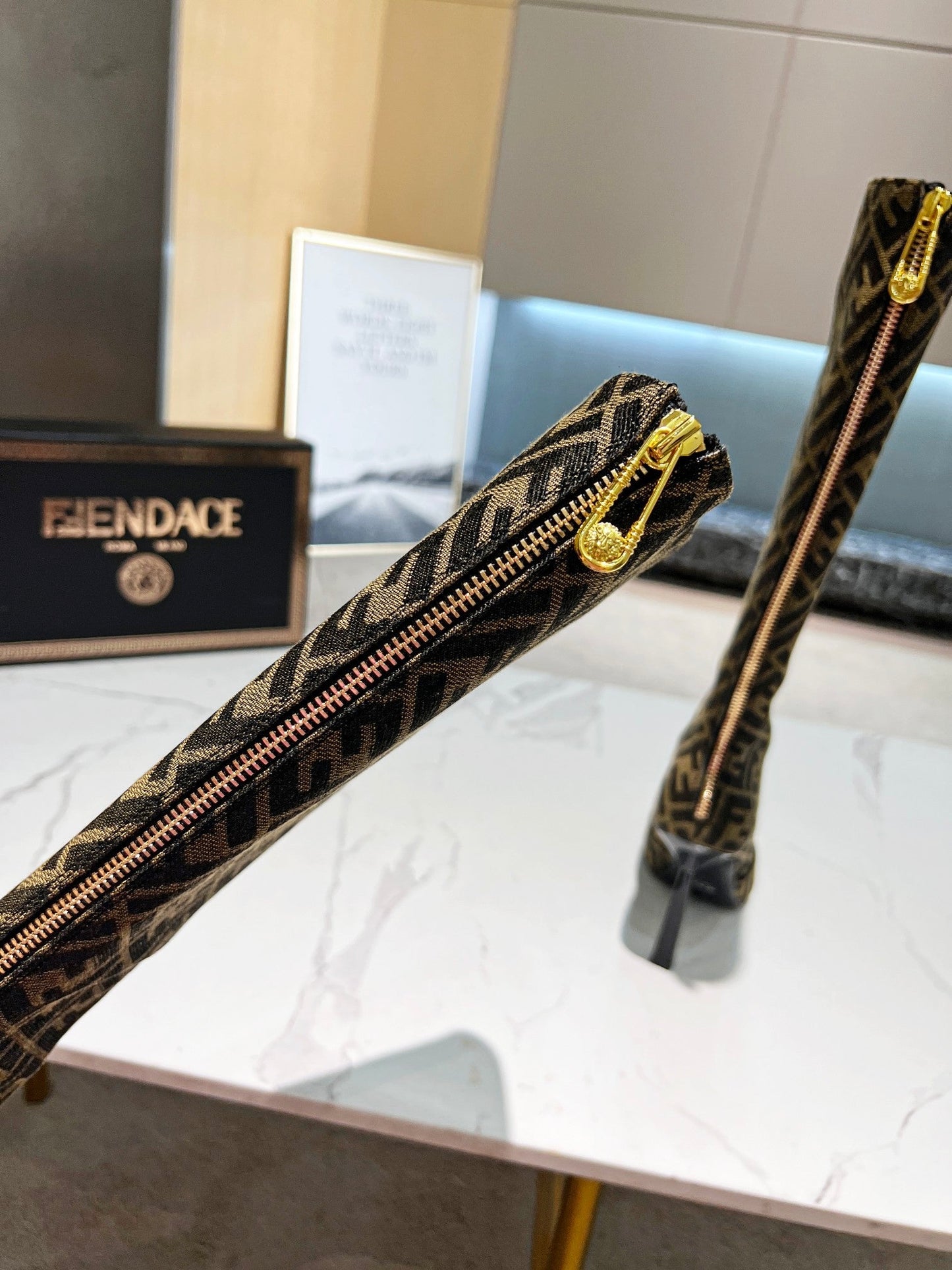 Luxury Shoes - FED - 387