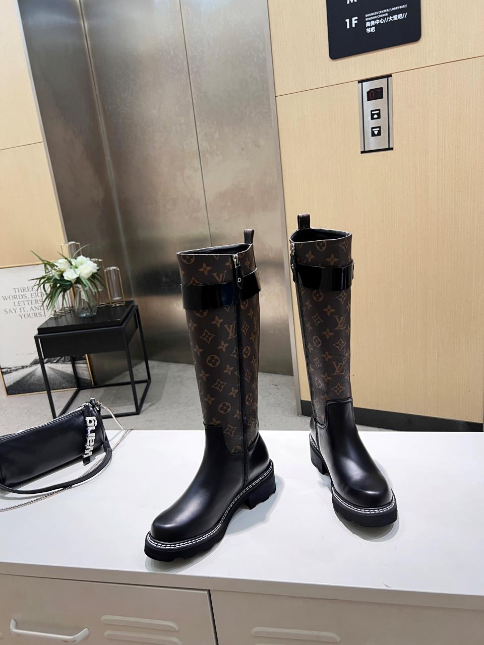 Luxury Shoes - LU-V - 1068