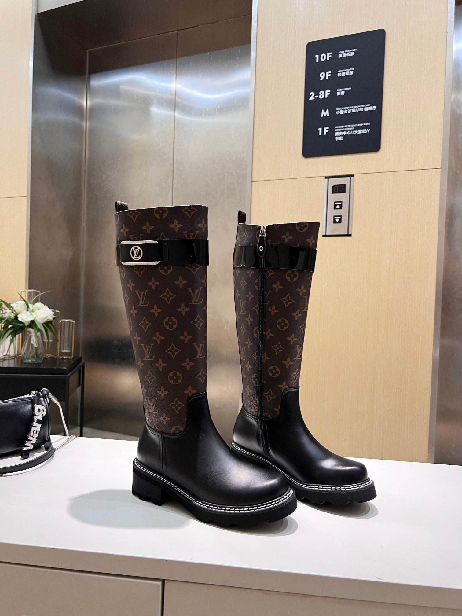 Luxury Shoes - LU-V - 1068