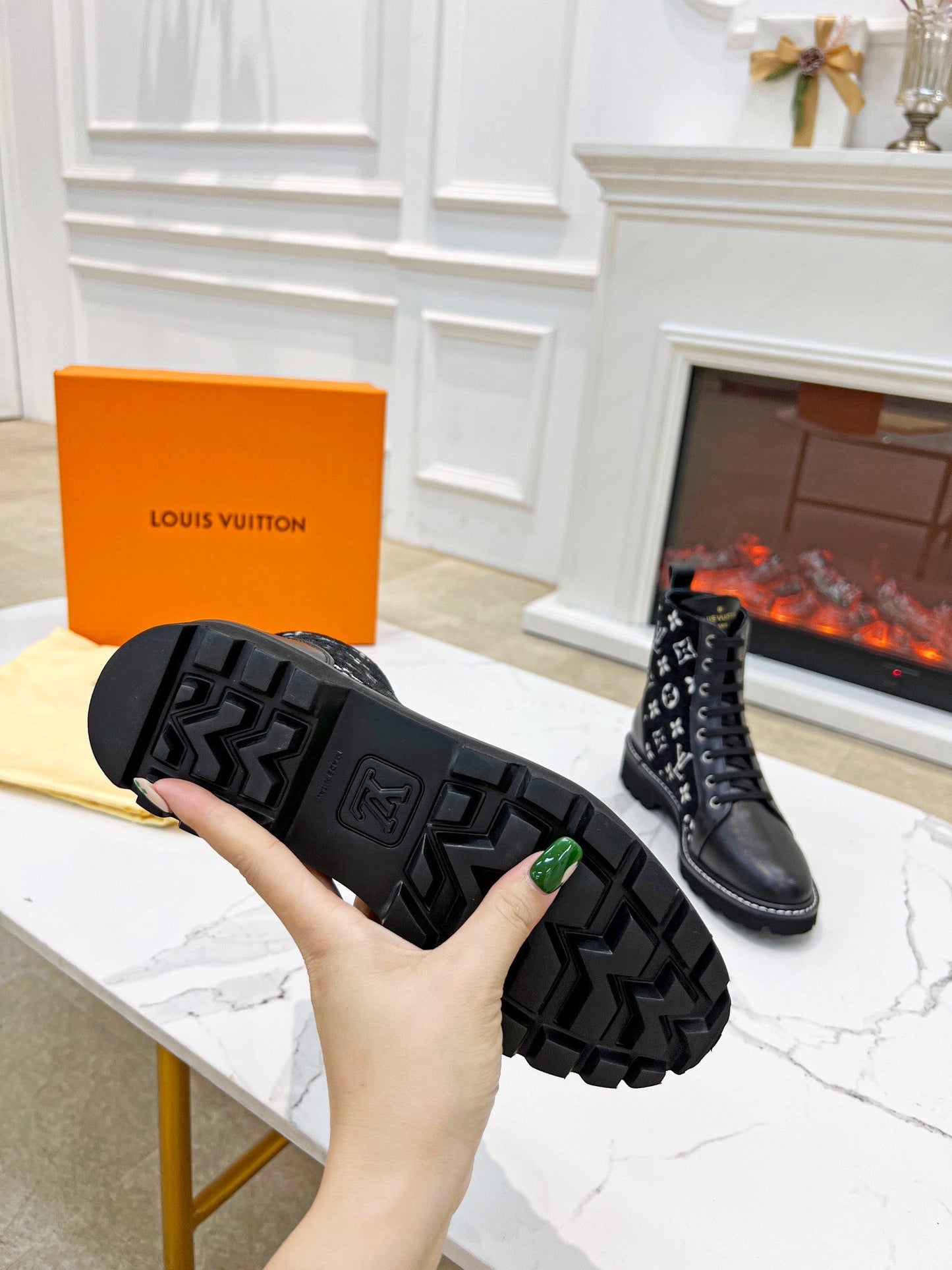 Luxury Shoes - LU-V - 1039