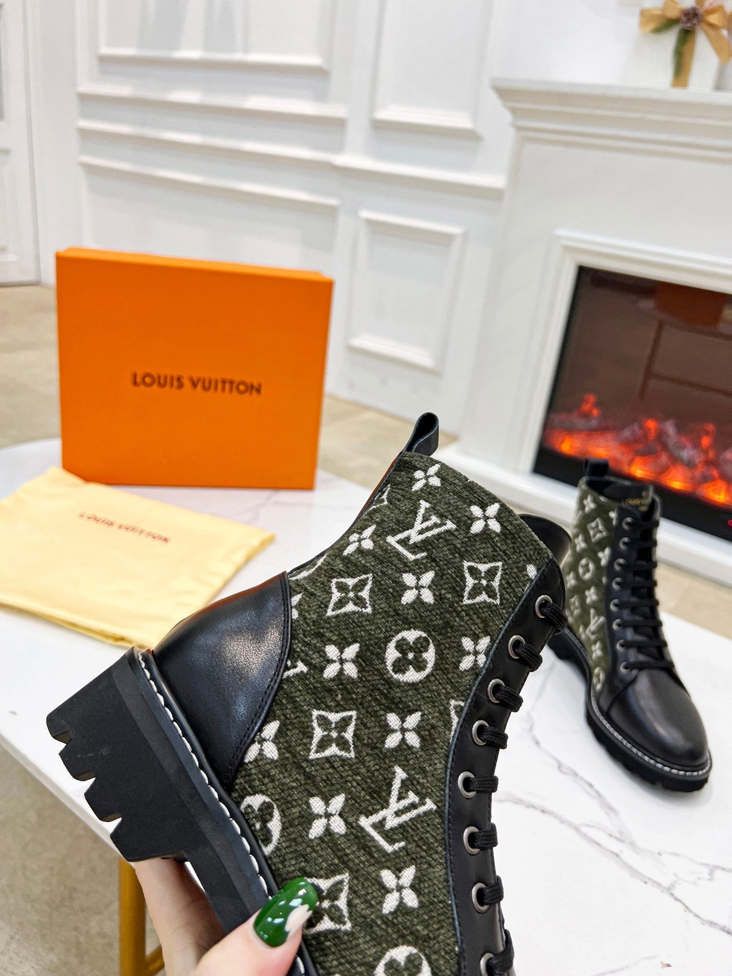 Luxury Shoes - LU-V - 1038