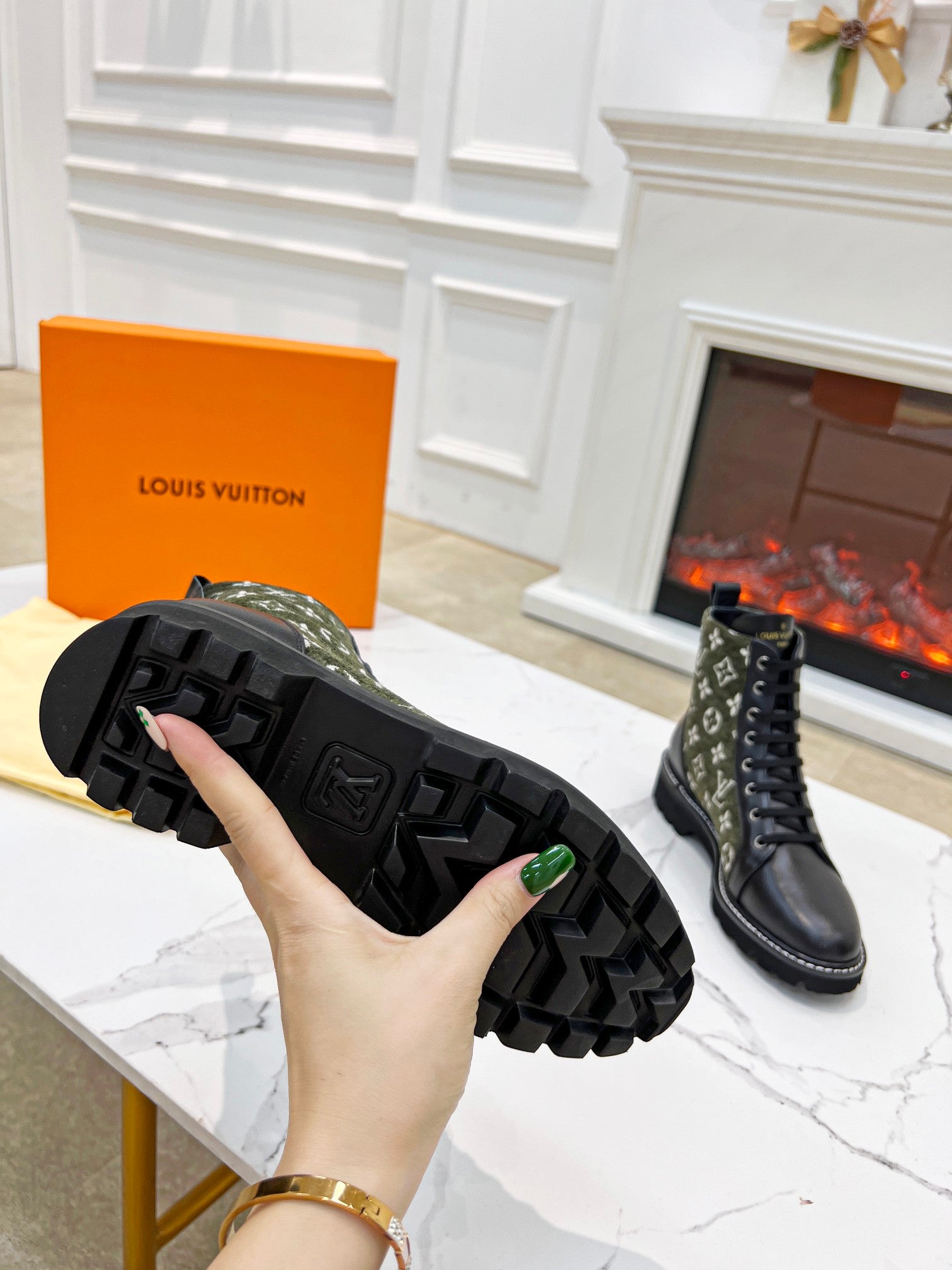 Luxury Shoes - LU-V - 1038