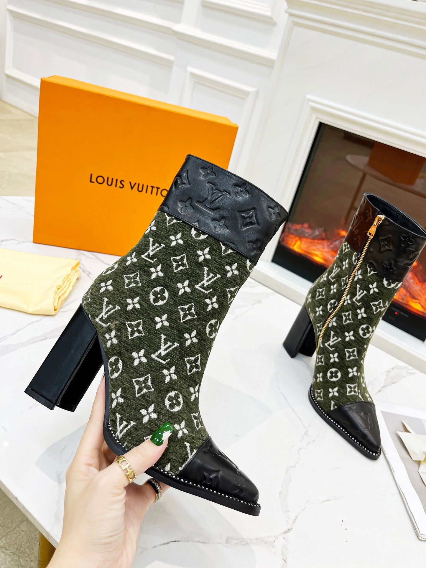 Luxury Shoes - LU-V - 1044