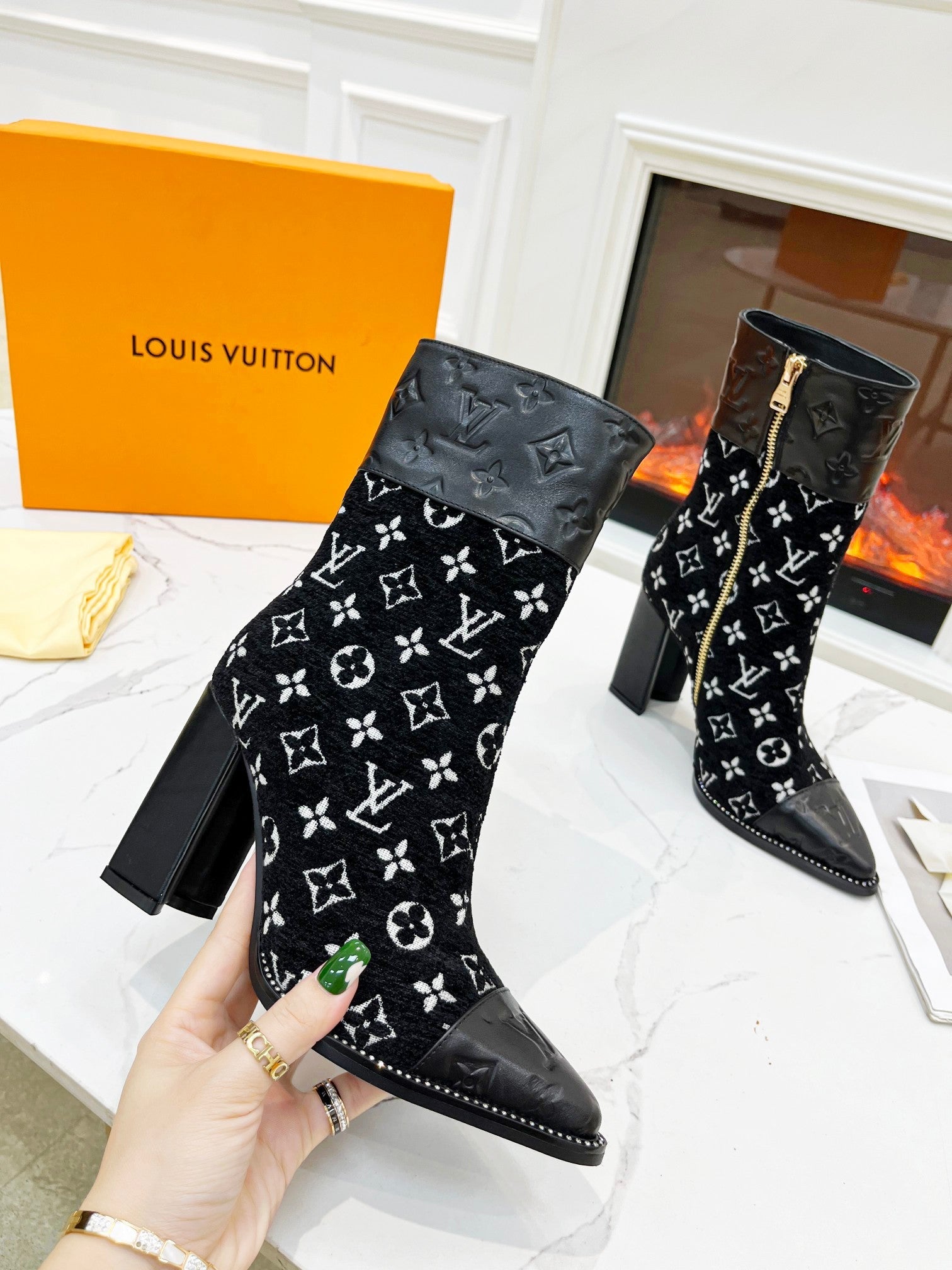 Luxury Shoes - LU-V - 1043