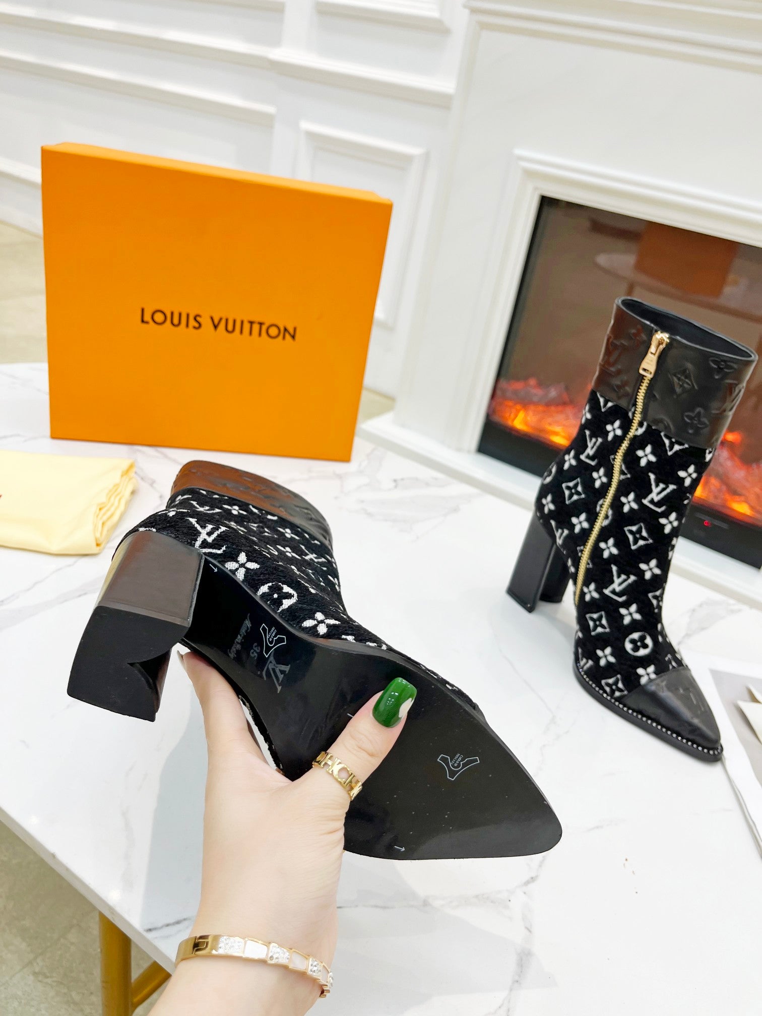 Luxury Shoes - LU-V - 1043