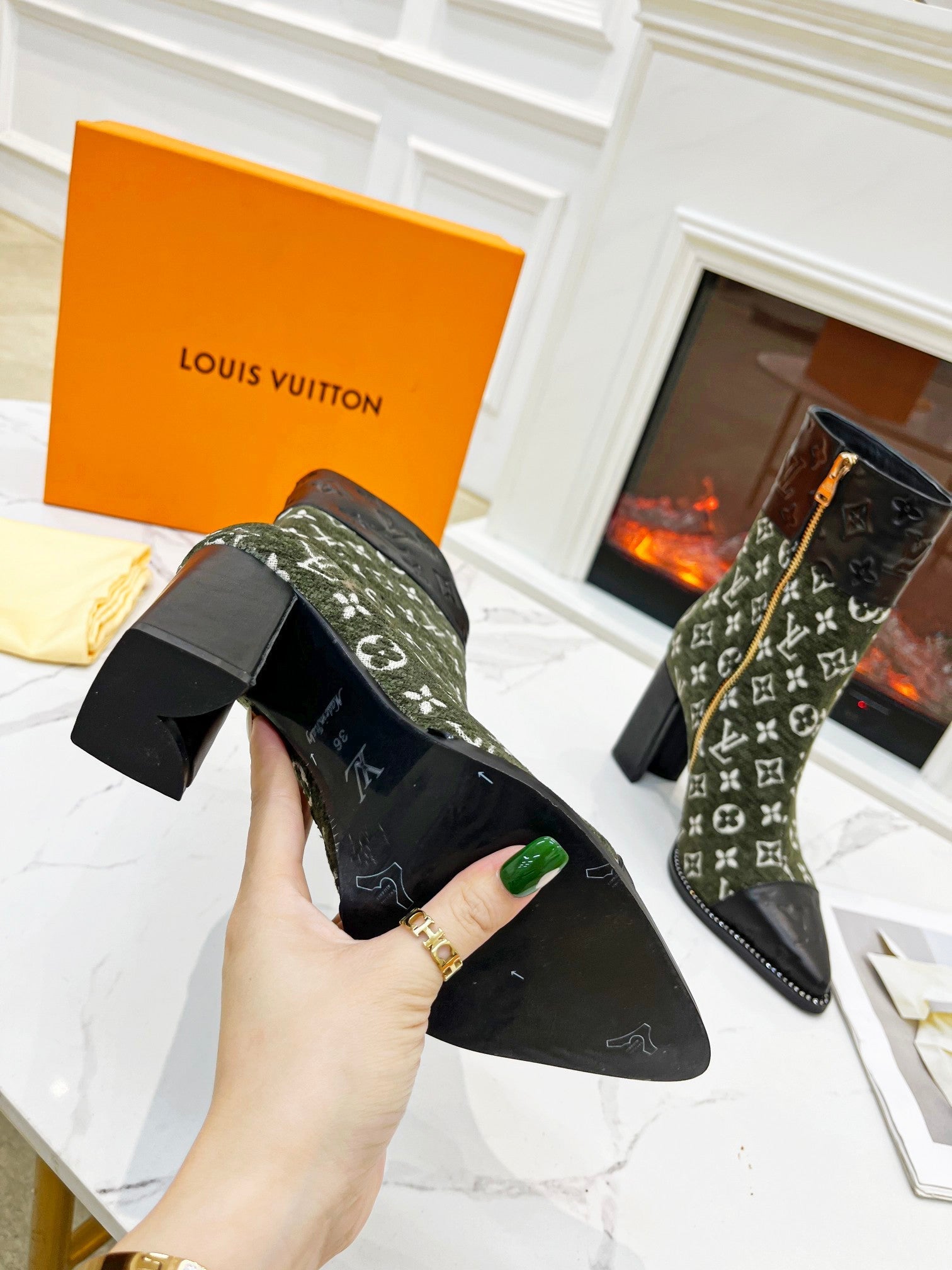 Luxury Shoes - LU-V - 1043