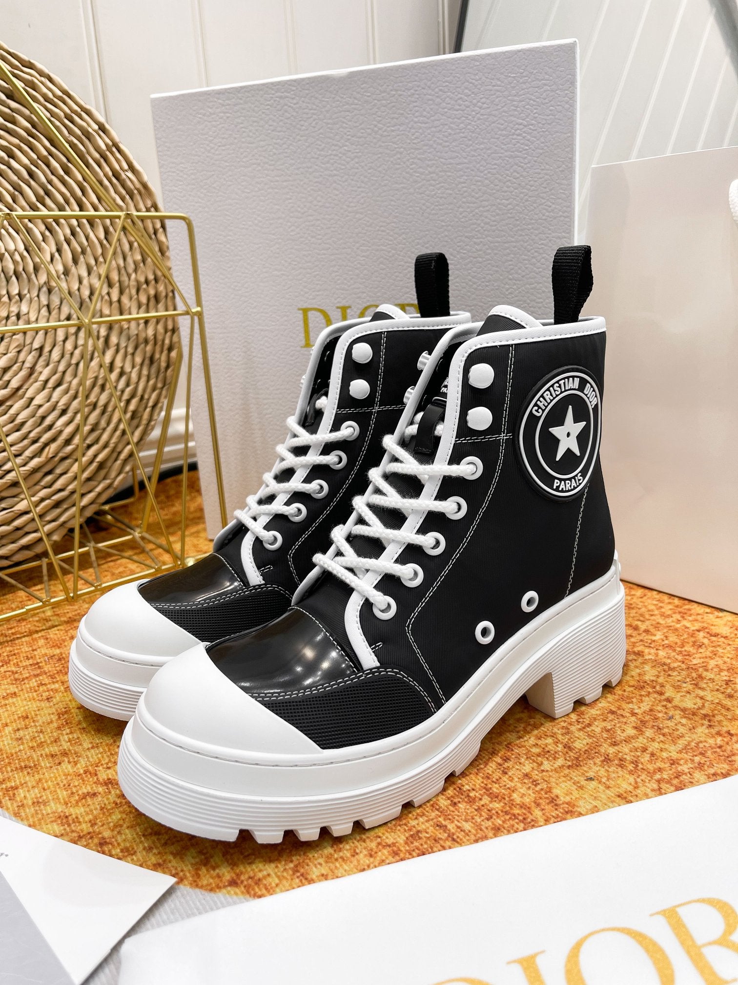 Luxury Shoes - DIR - 840