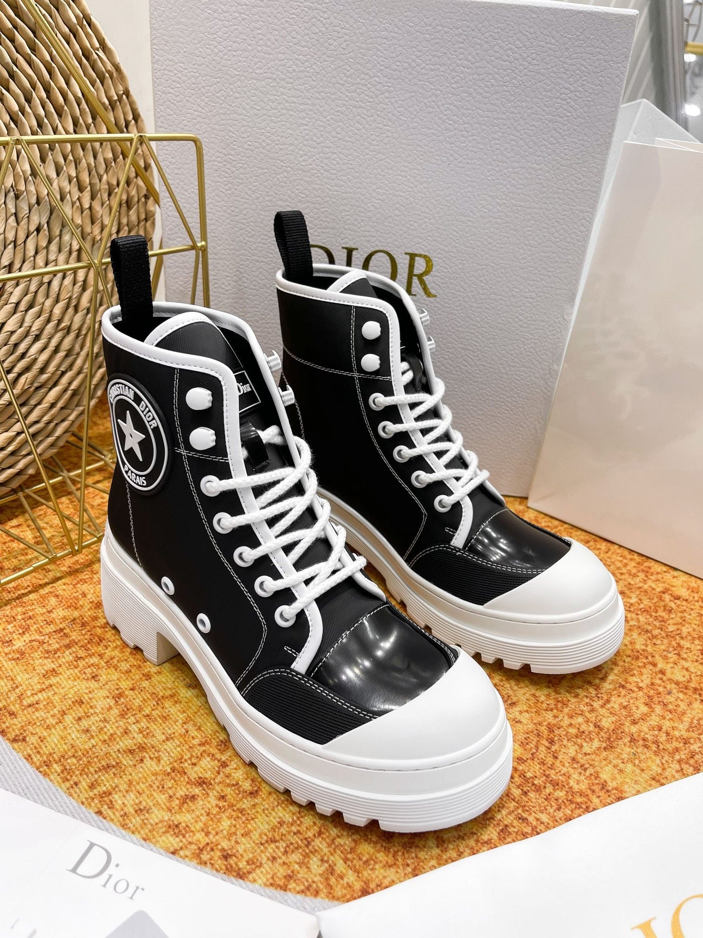 Luxury Shoes - DIR - 840