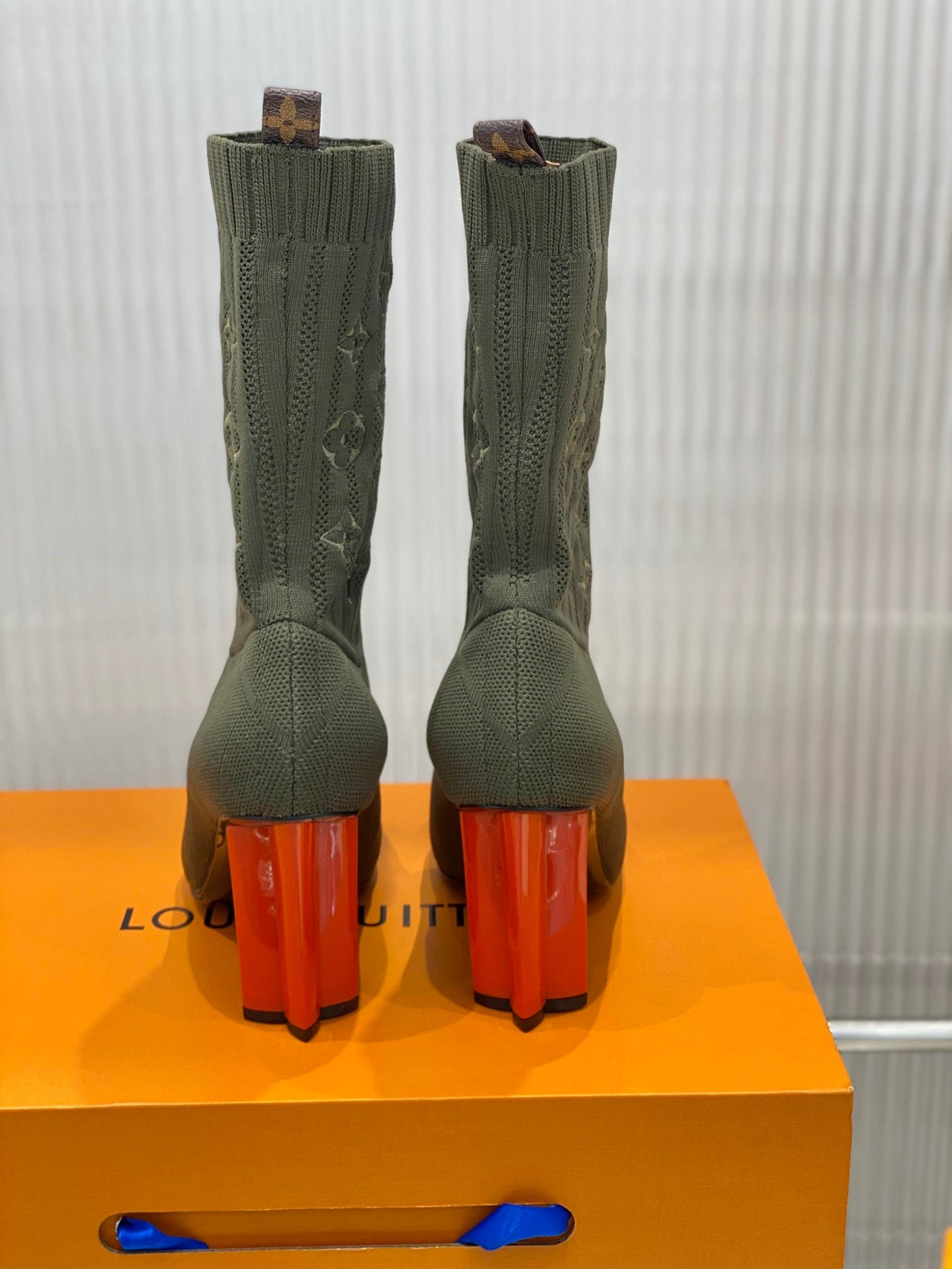 Luxury Shoes - LU-V - 1052