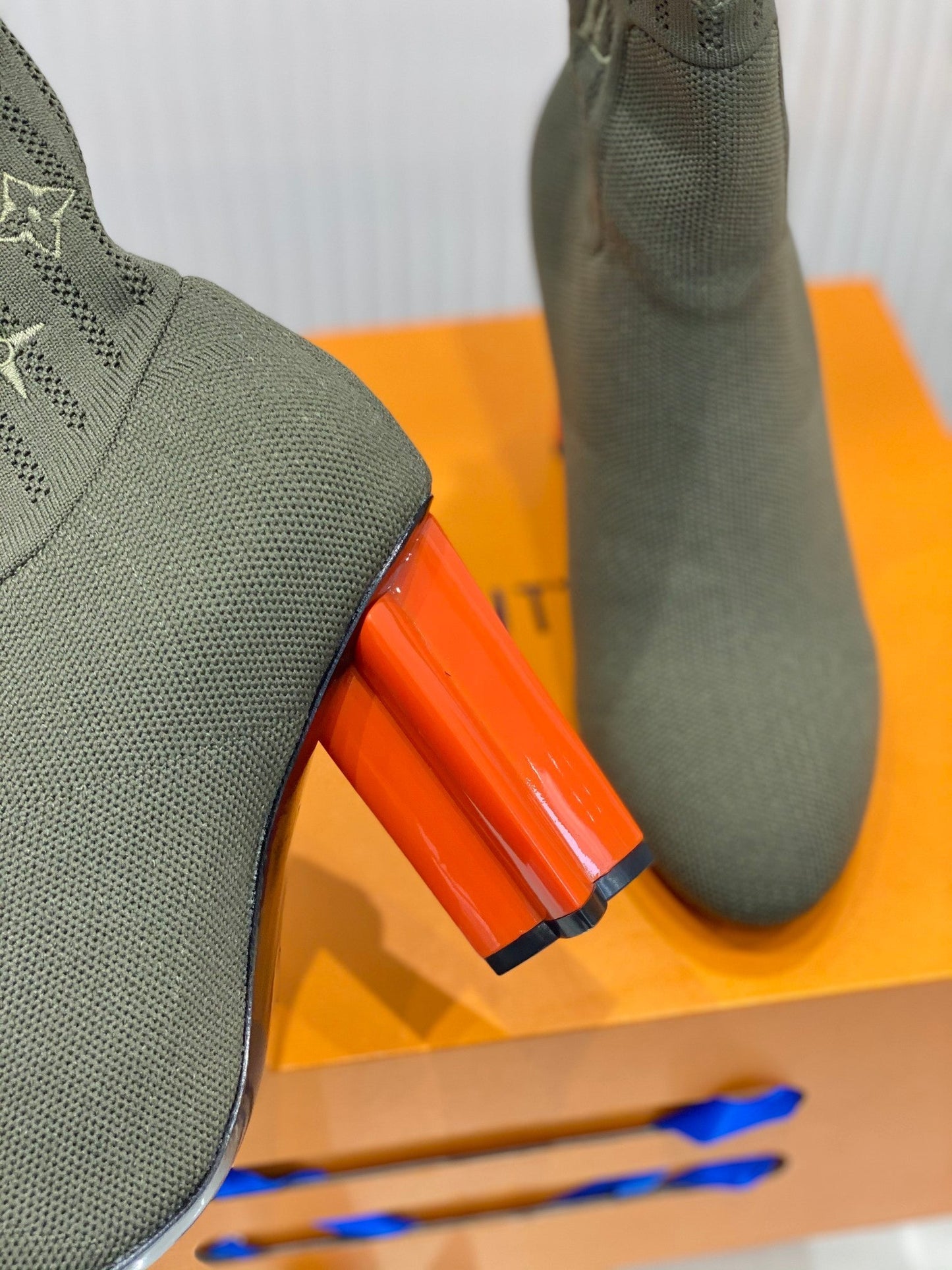 Luxury Shoes - LU-V - 1052