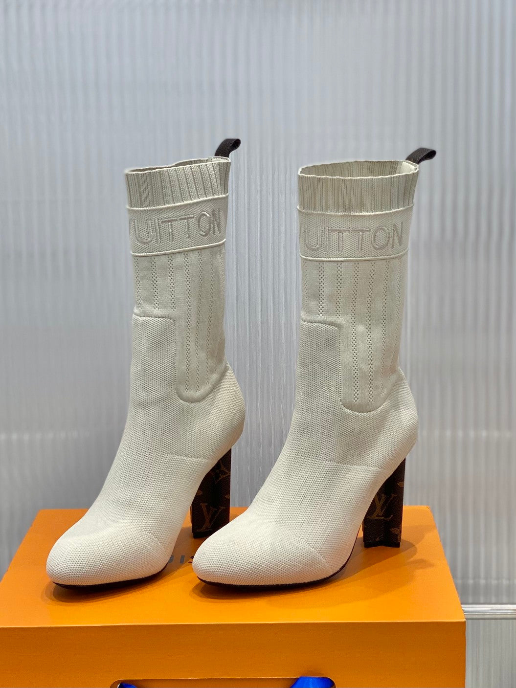 Luxury Shoes - LU-V - 1055