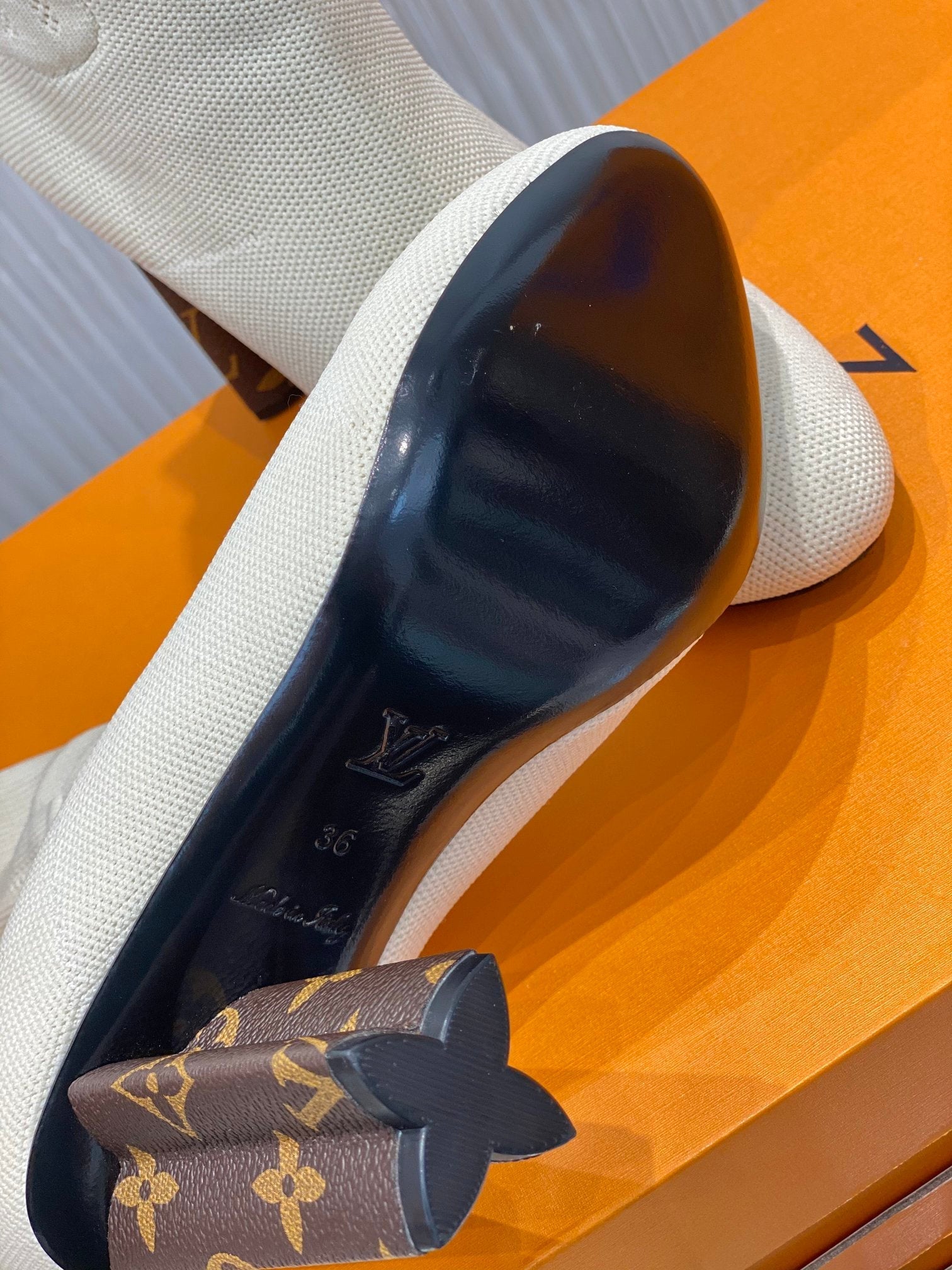 Luxury Shoes - LU-V - 1055