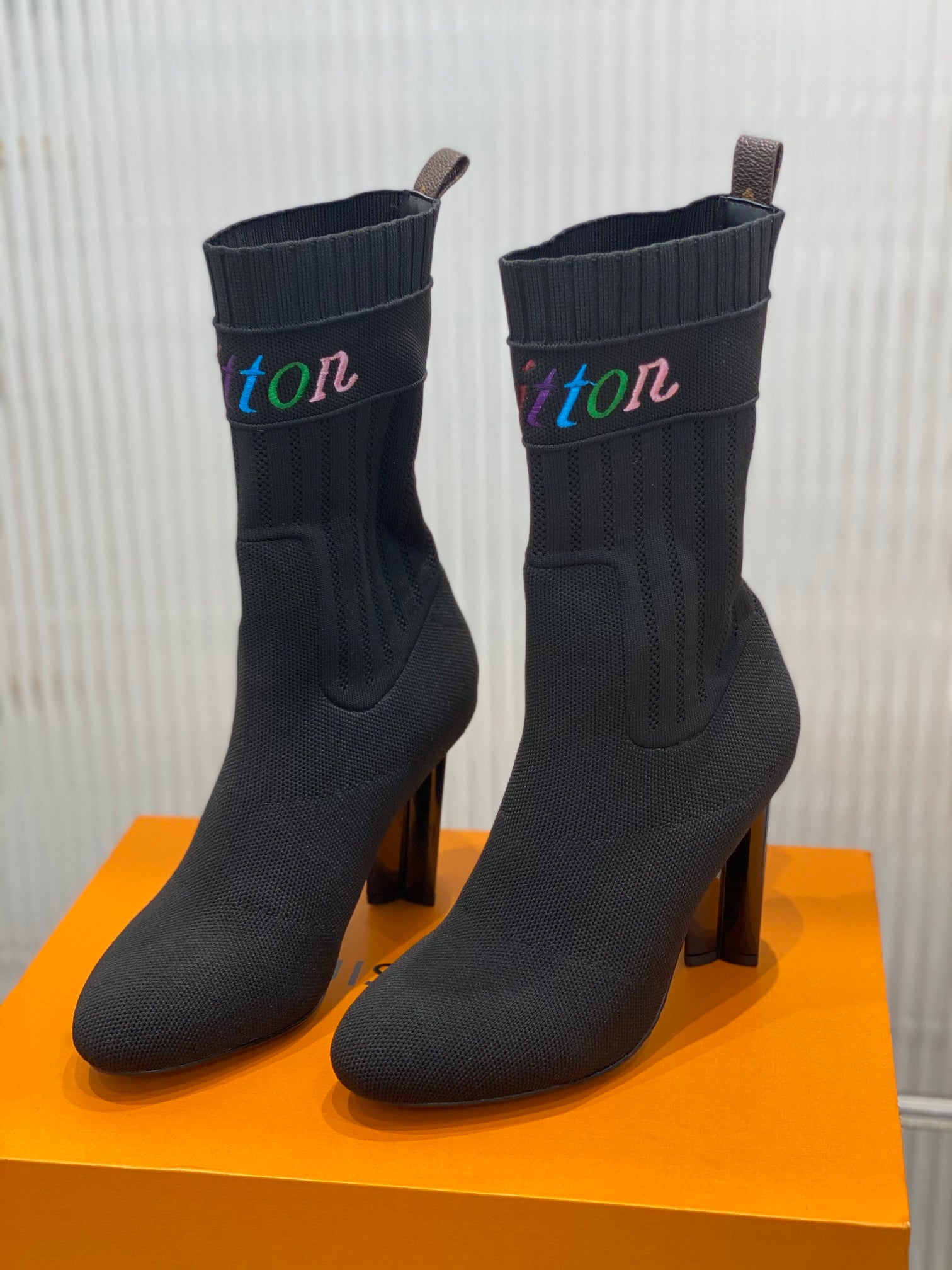 Luxury Shoes - LU-V - 1058