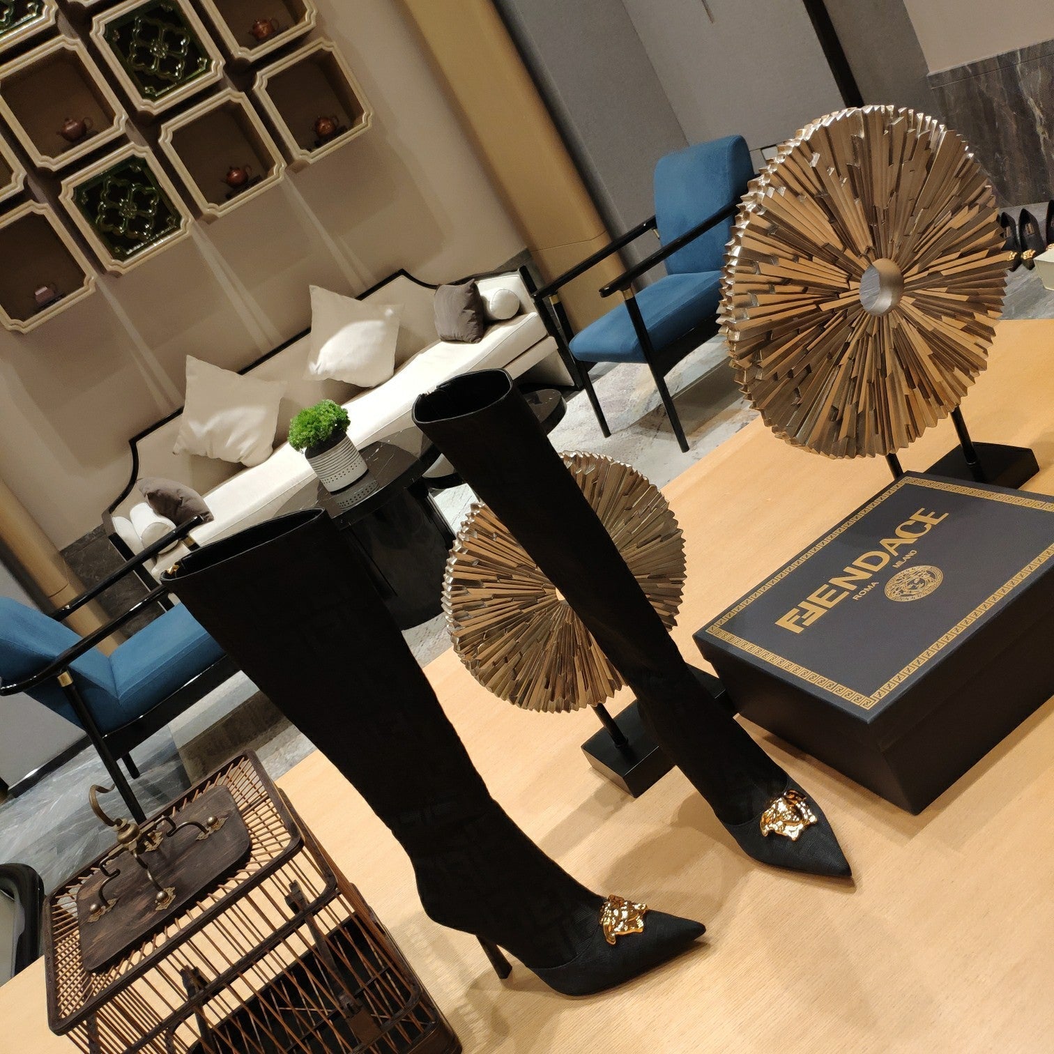 Luxury Shoes - FED - 450