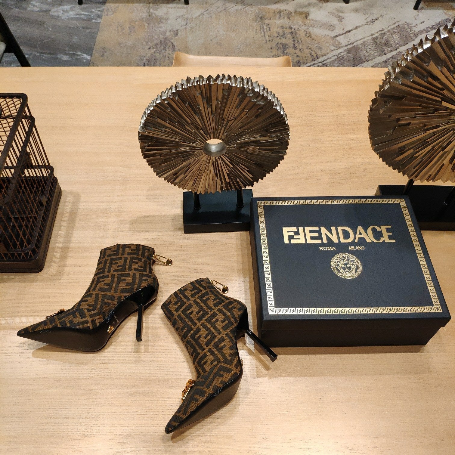 Luxury Shoes - FED - 447