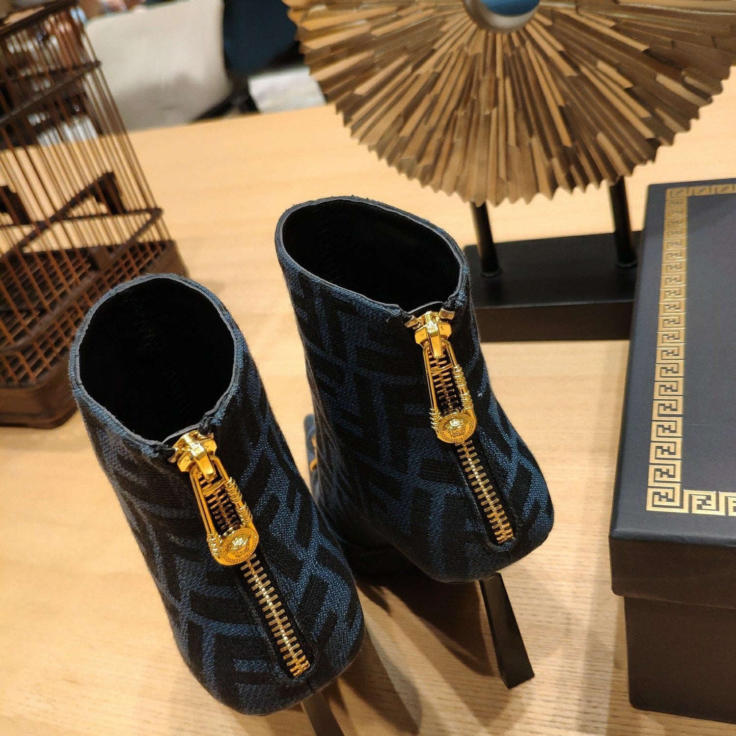 Luxury Shoes - FED - 445