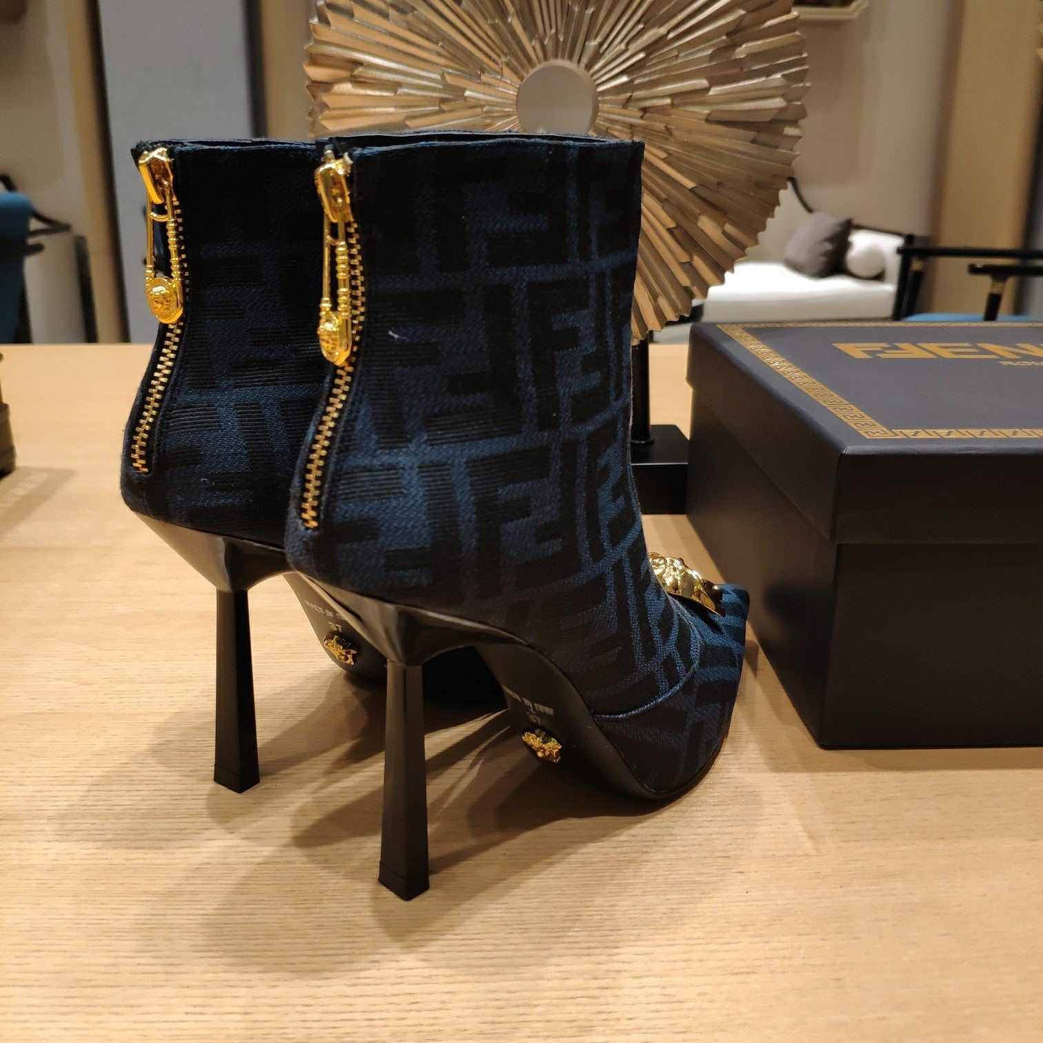 Luxury Shoes - FED - 445