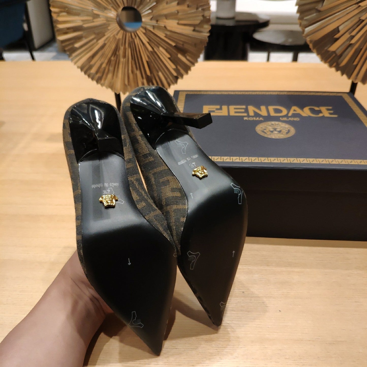 Luxury Shoes - FED - 441