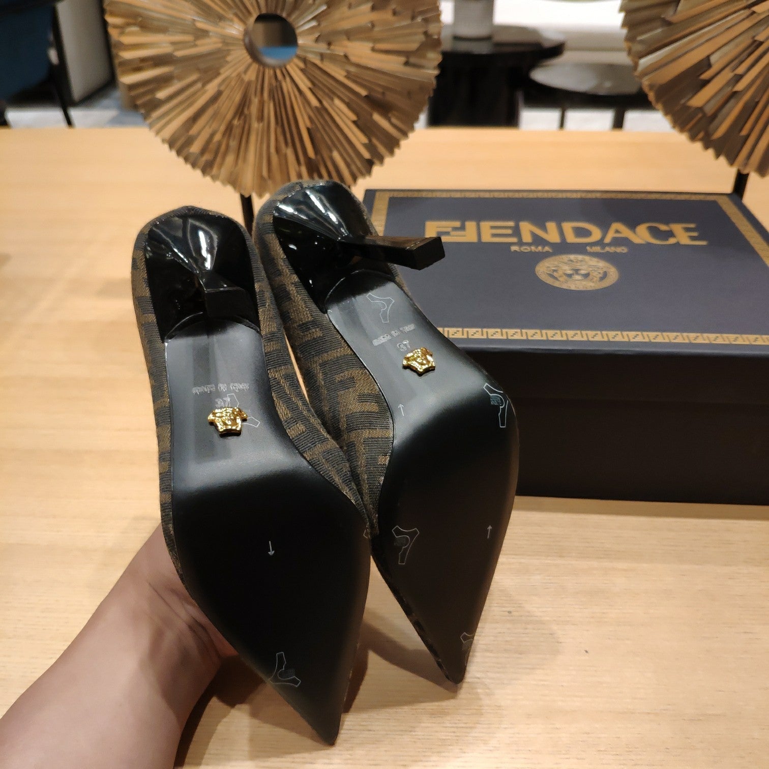 Luxury Shoes - FED - 441