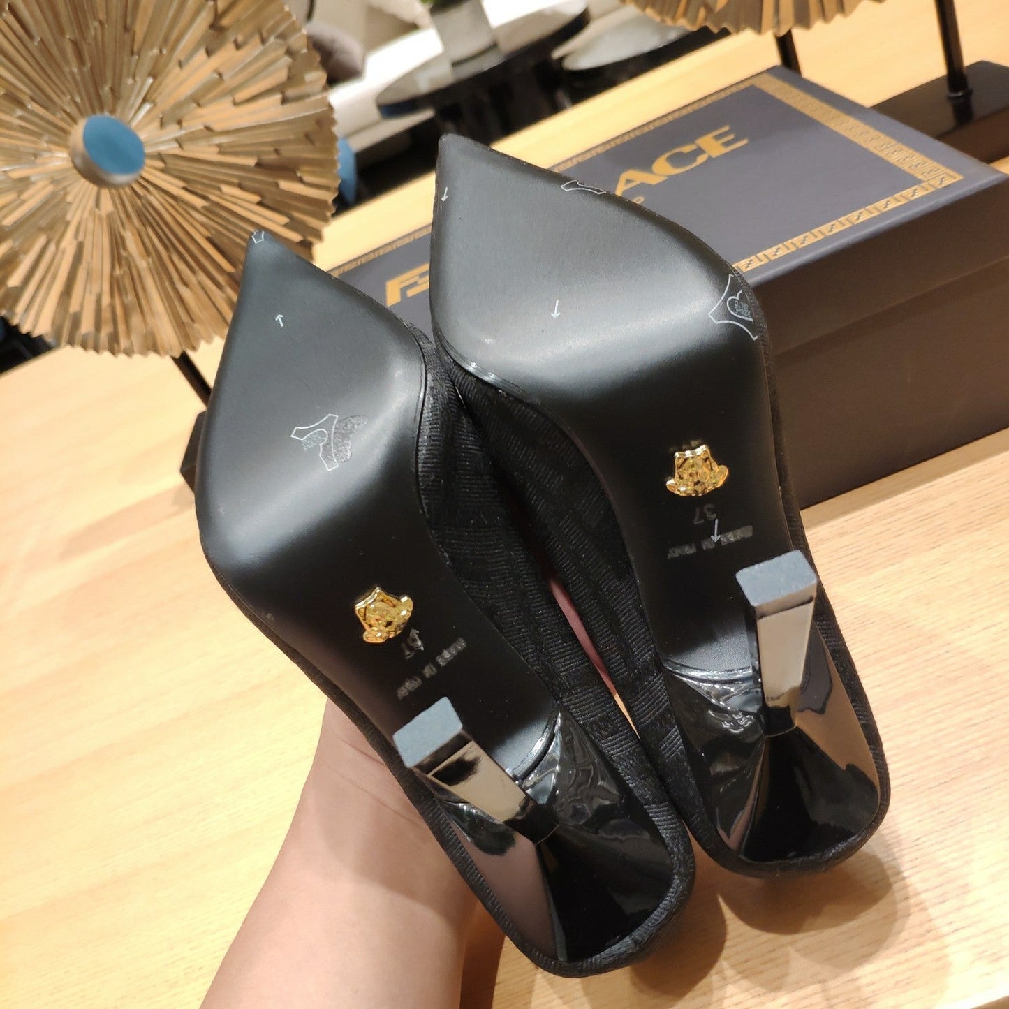 Luxury Shoes - FED - 443