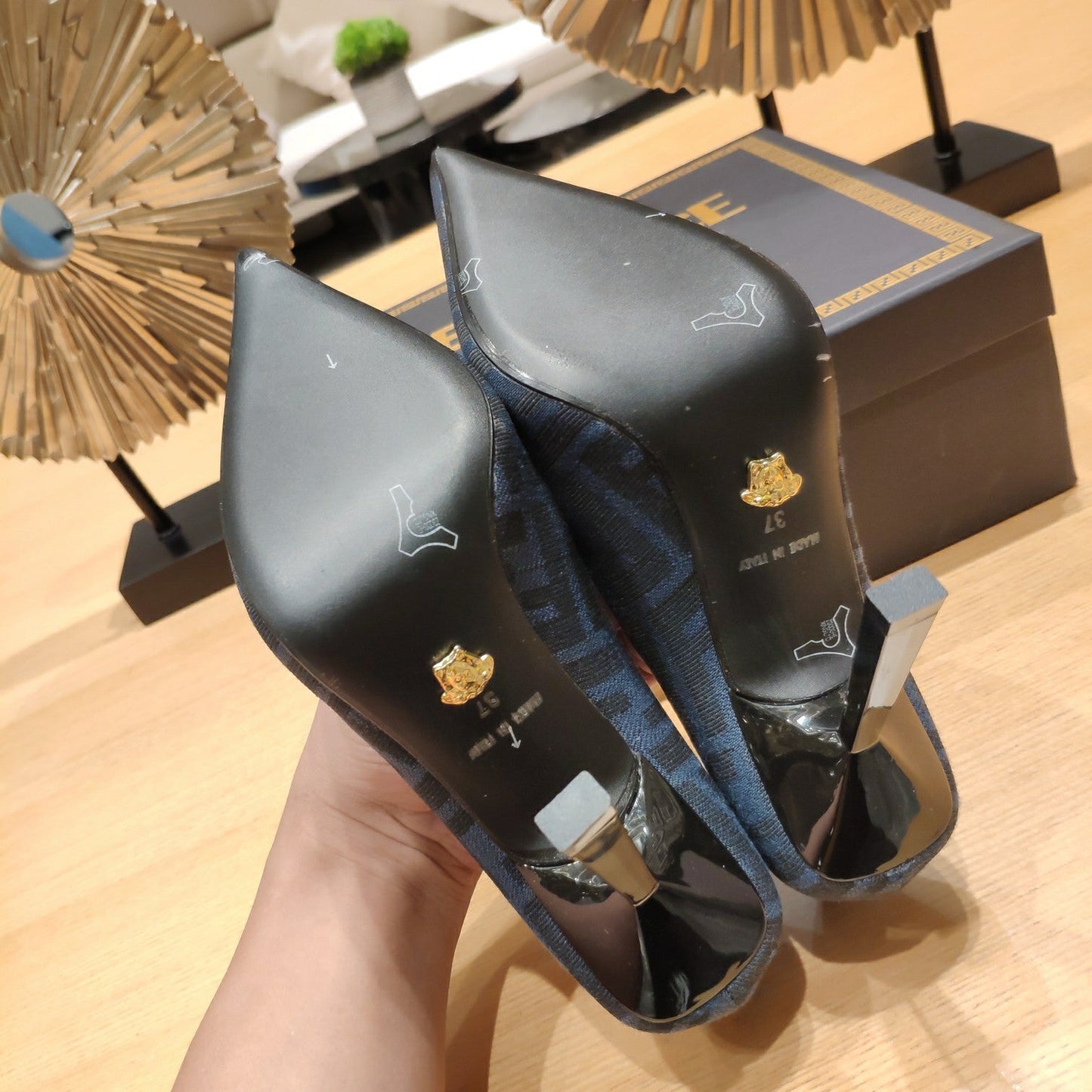 Luxury Shoes - FED - 444