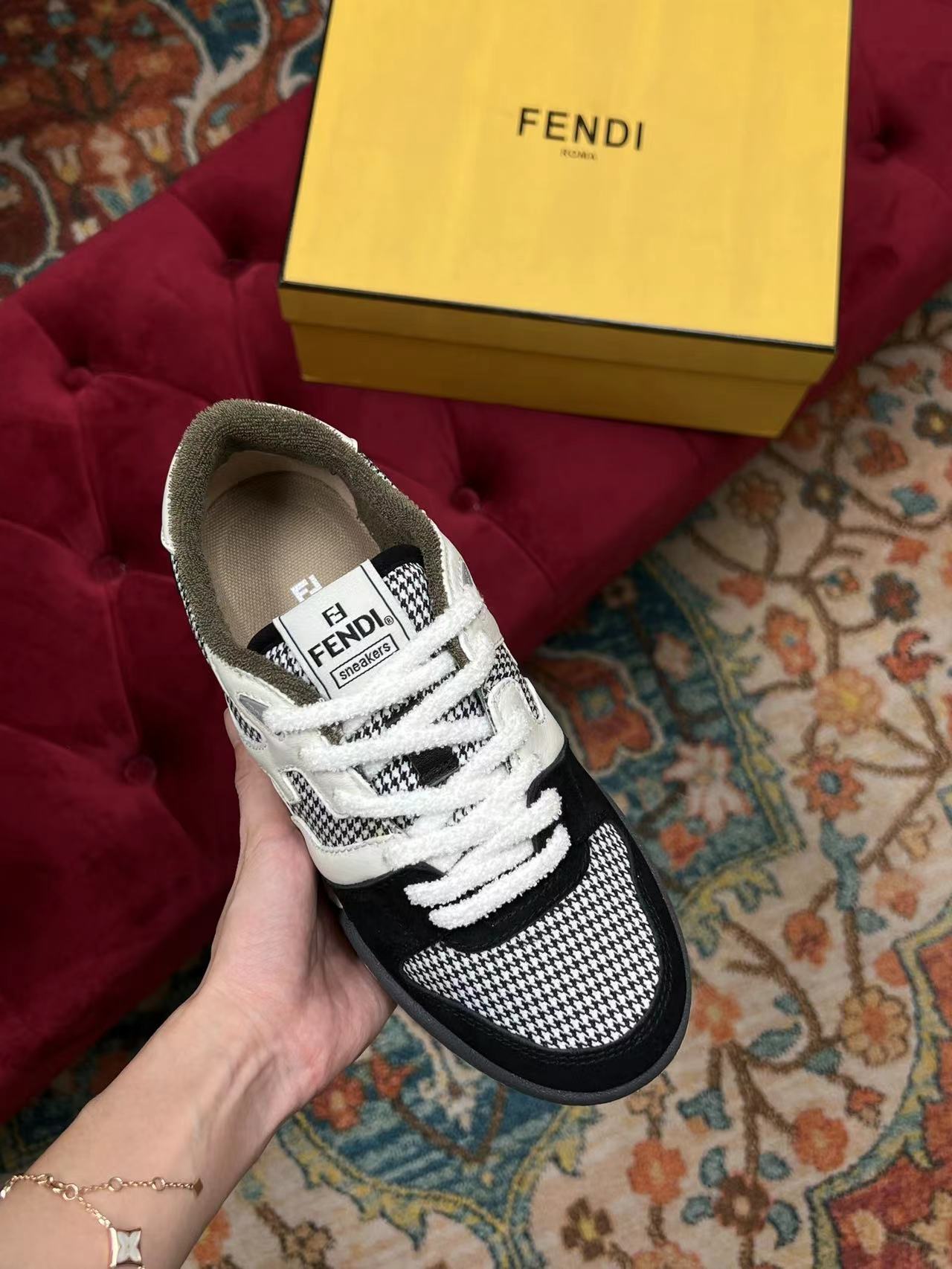 Luxury Shoes - FED - 432