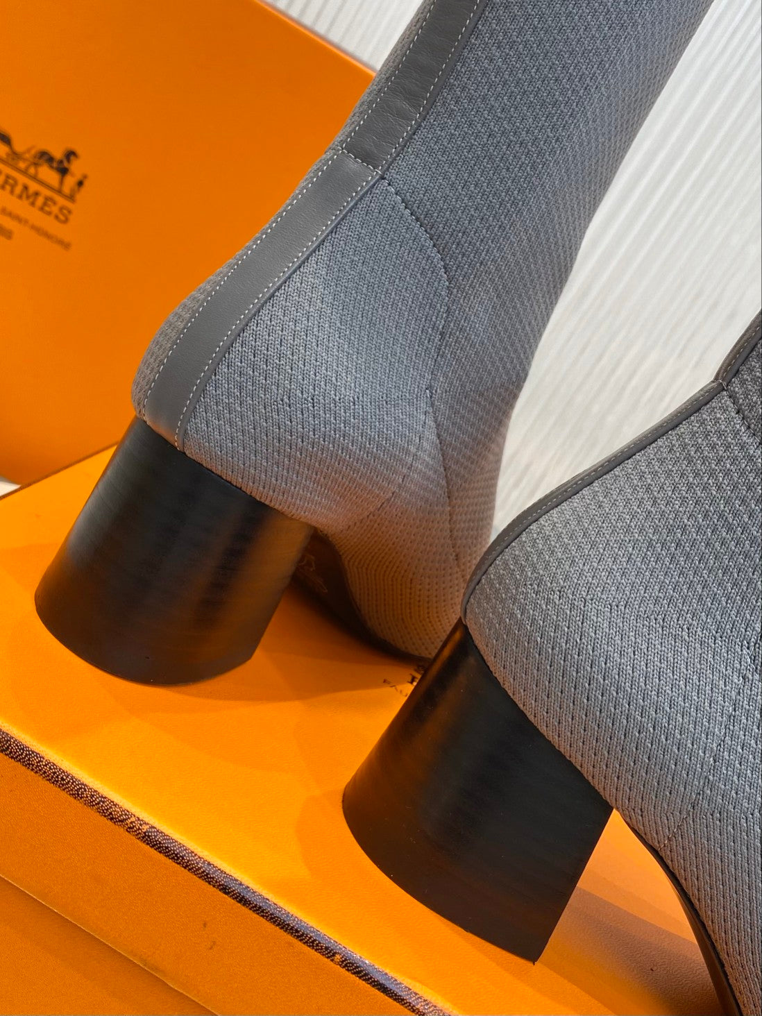 Luxury Shoes - HMS - 611