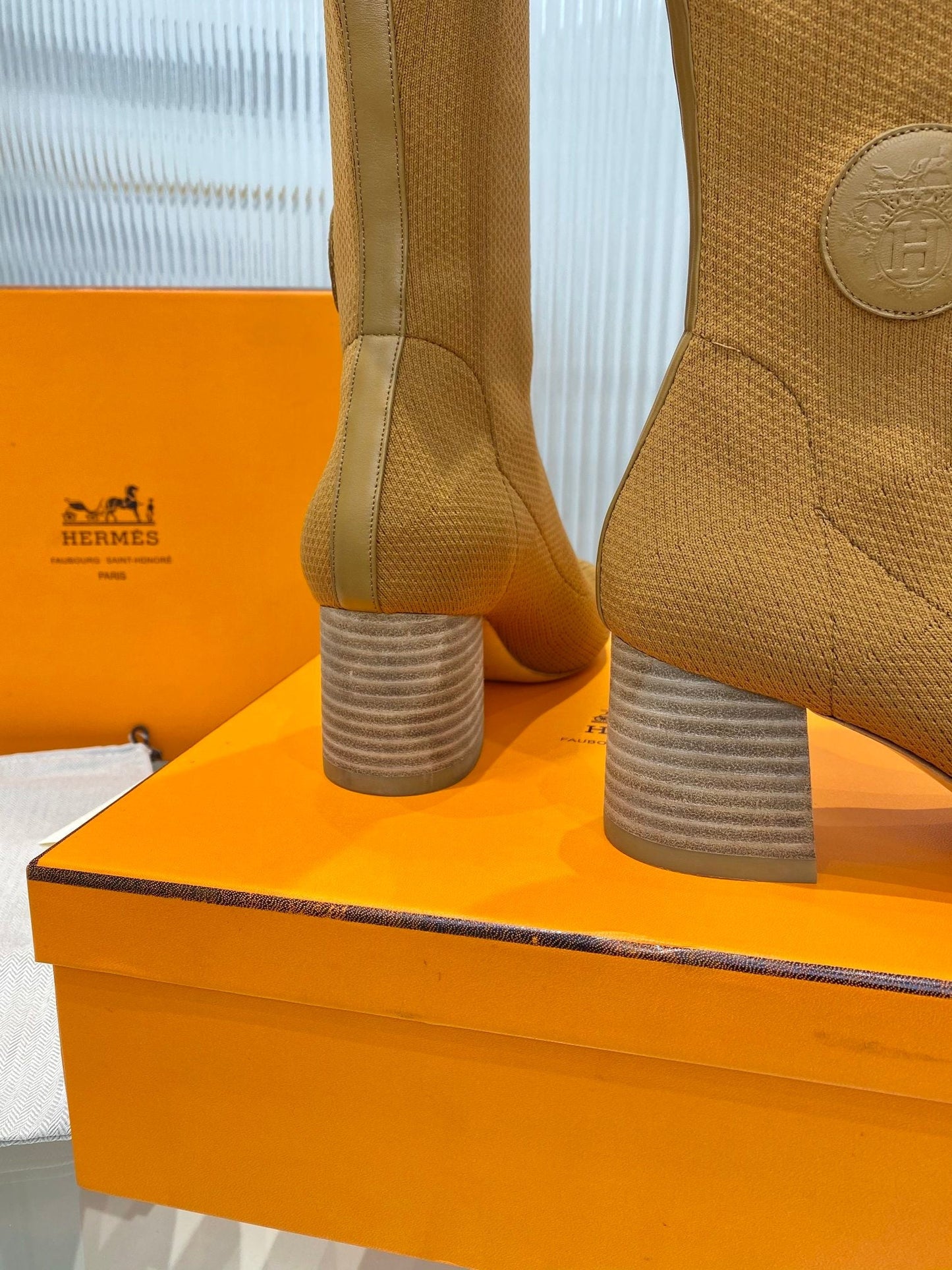 Luxury Shoes - HMS - 609