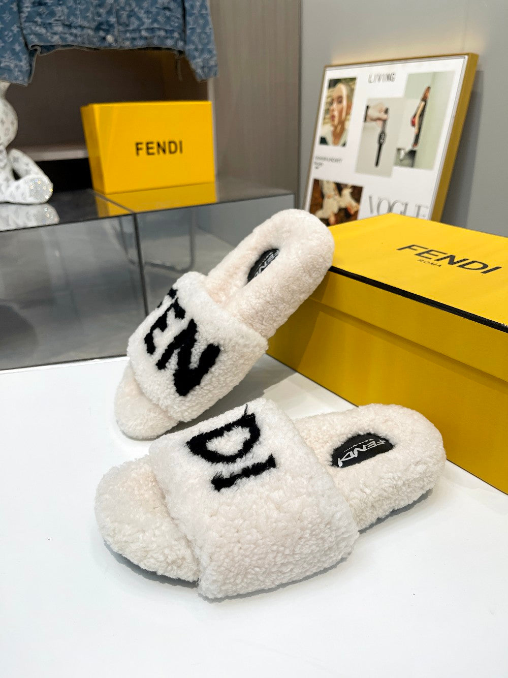 Luxury Shoes - FED - 372