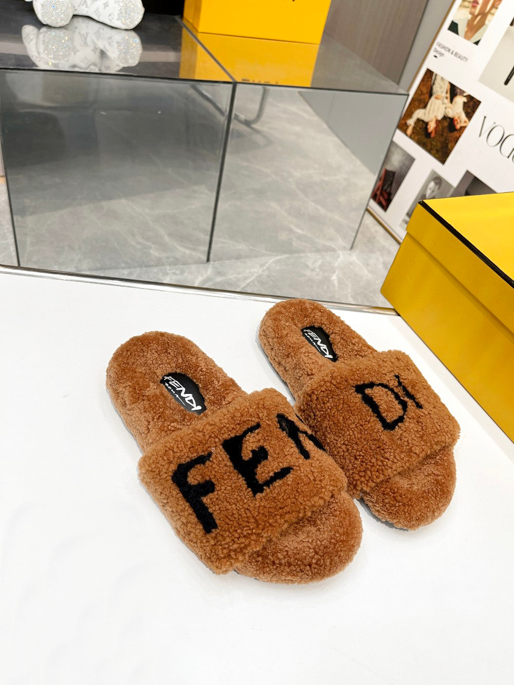 Luxury Shoes - FED - 374