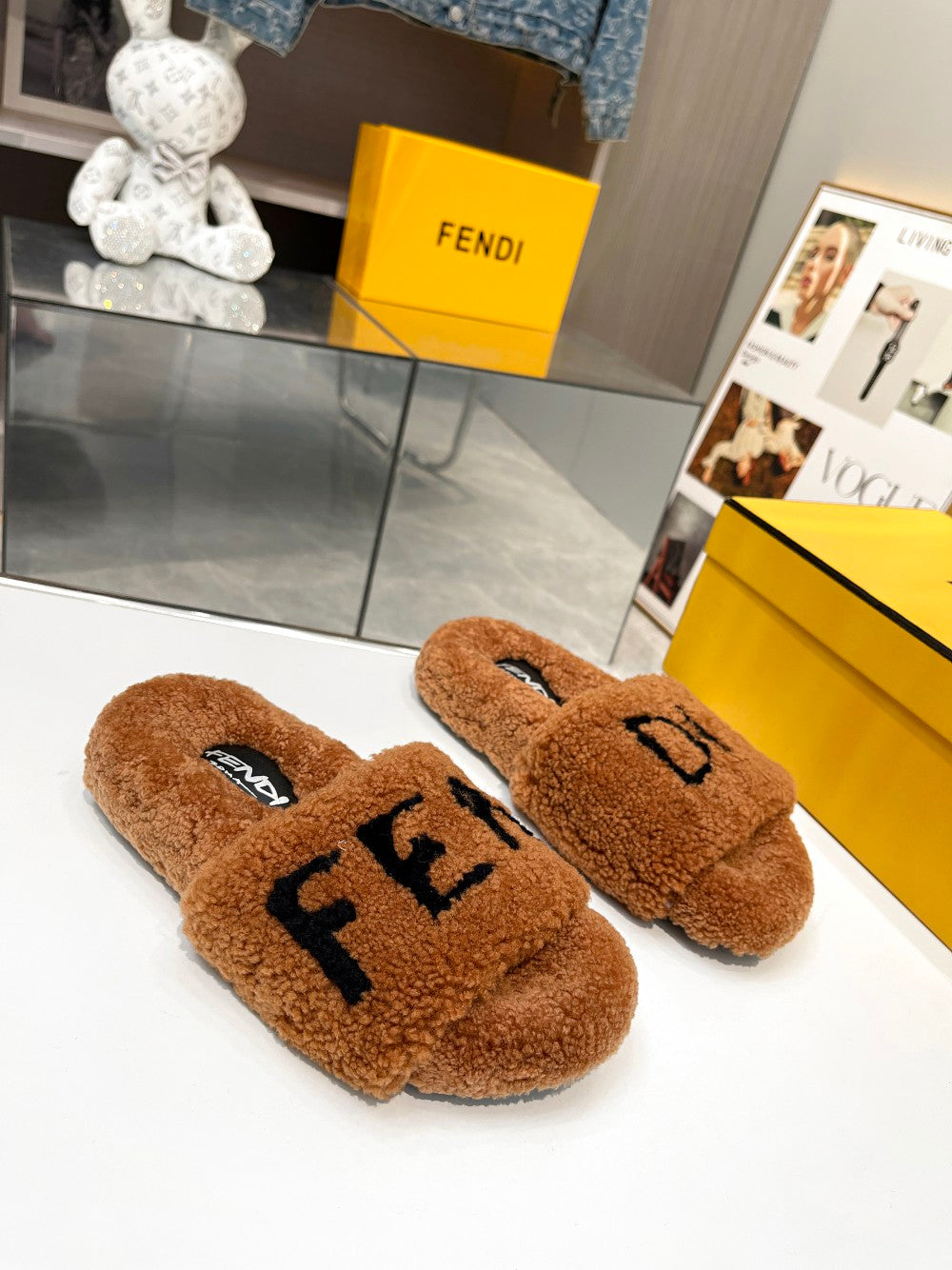 Luxury Shoes - FED - 374