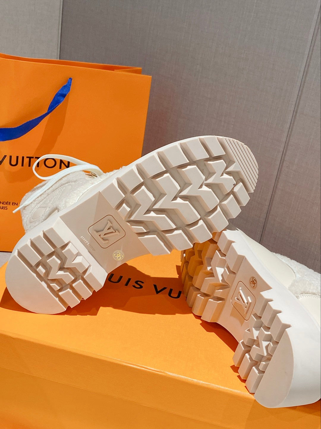 Luxury Shoes - LU-V - 617