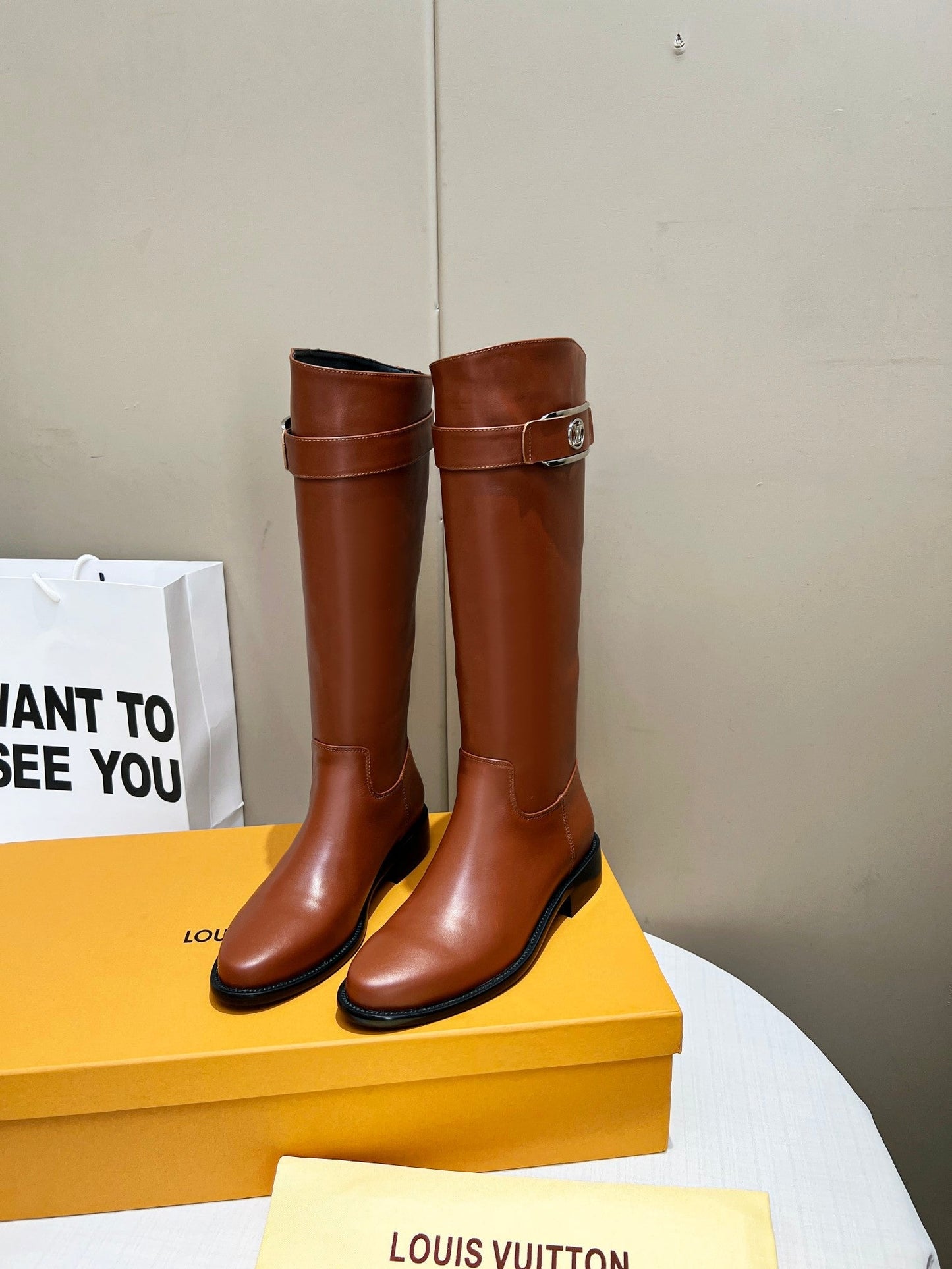 Luxury Shoes - LU-V - 500