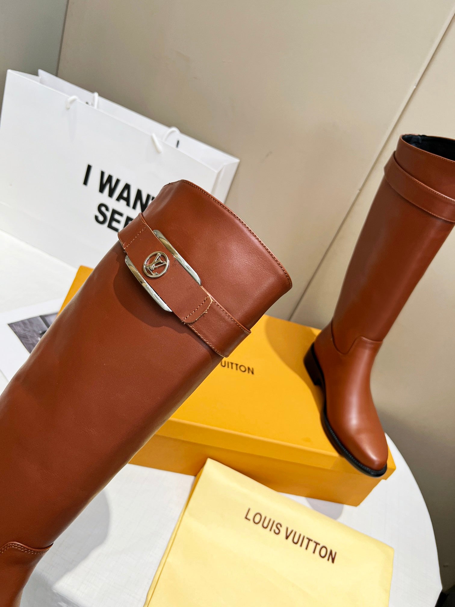 Luxury Shoes - LU-V - 500