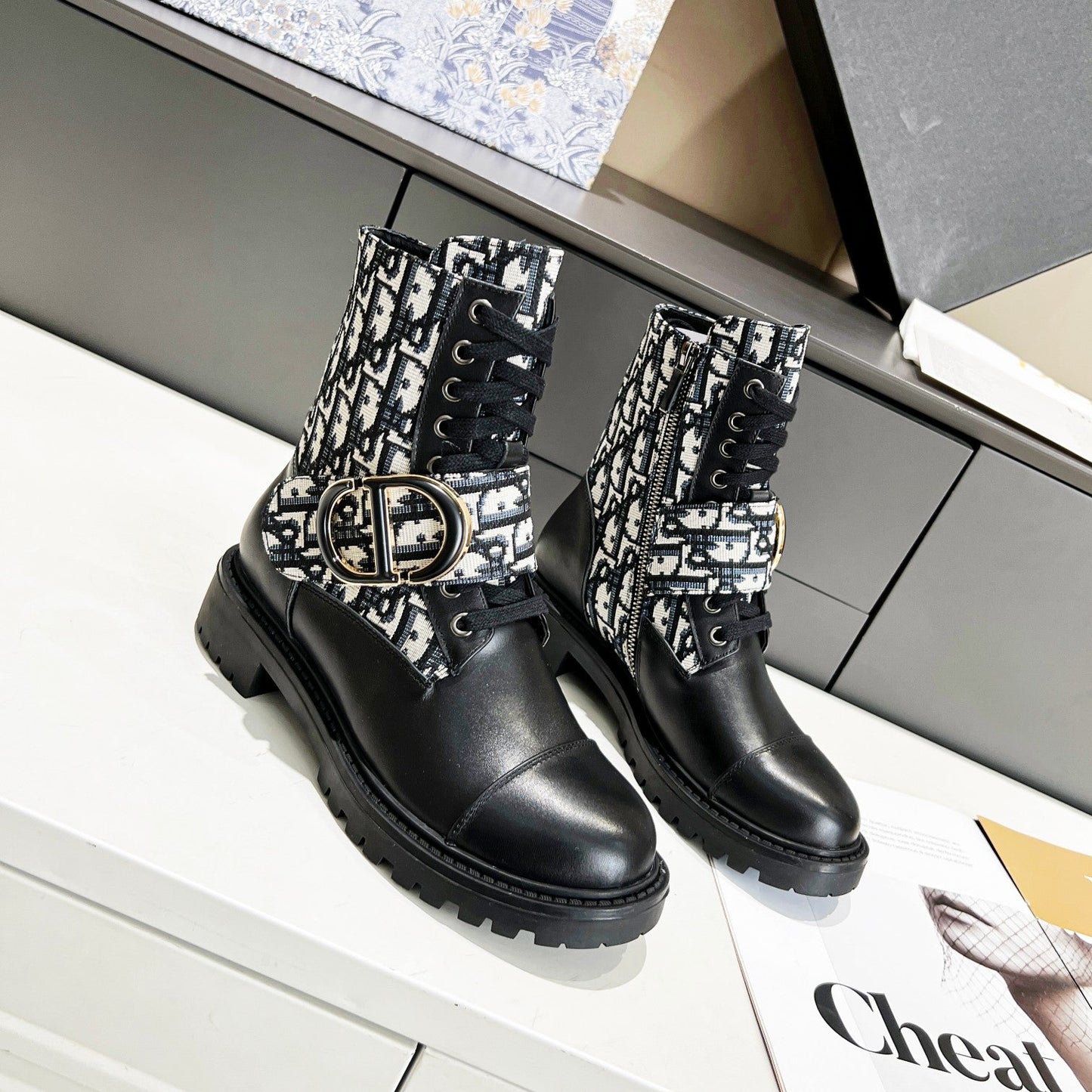 Luxury Shoes - DIR - 880