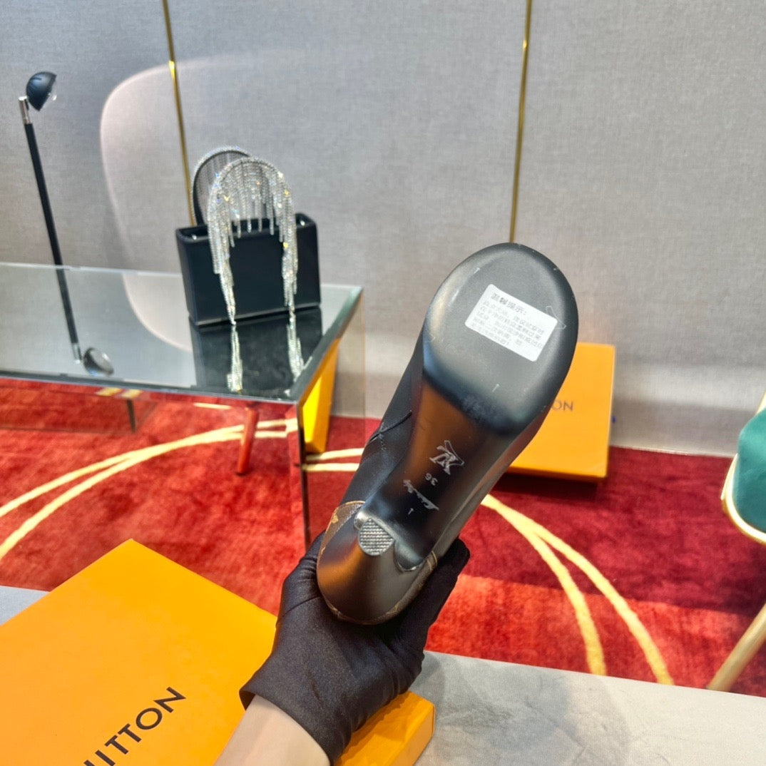 Luxury Shoes - LU-V - 499